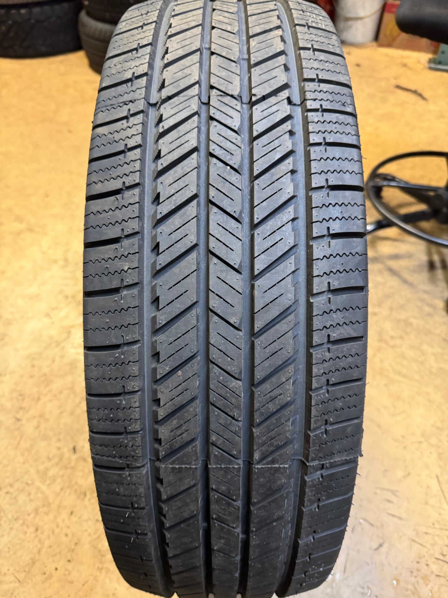 BLACKHAWK HISCEND-H HT01 BSW P 265/75R16 116T ALL SEASON TIRE 5545915V