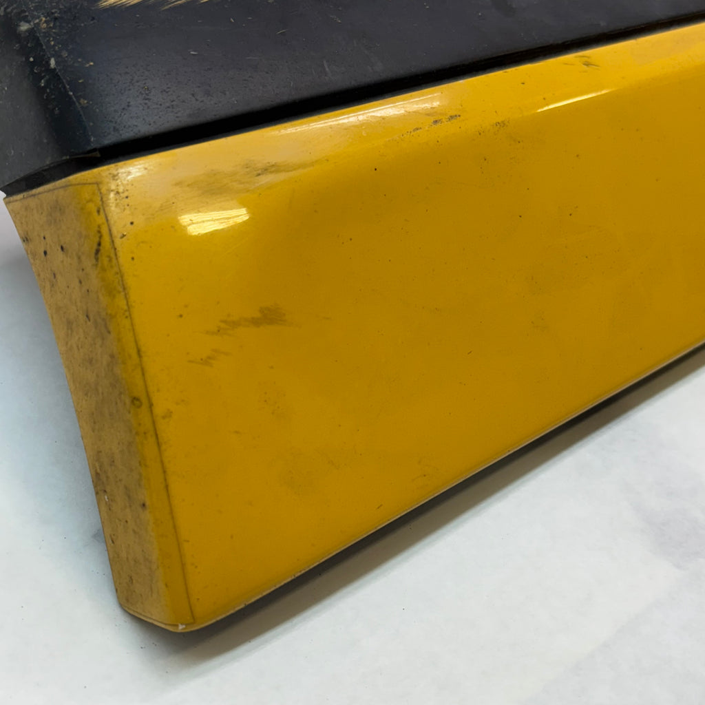 GENUINE PORSCHE RH ROCKER PANEL SPEED YELLOW 964 89-93
