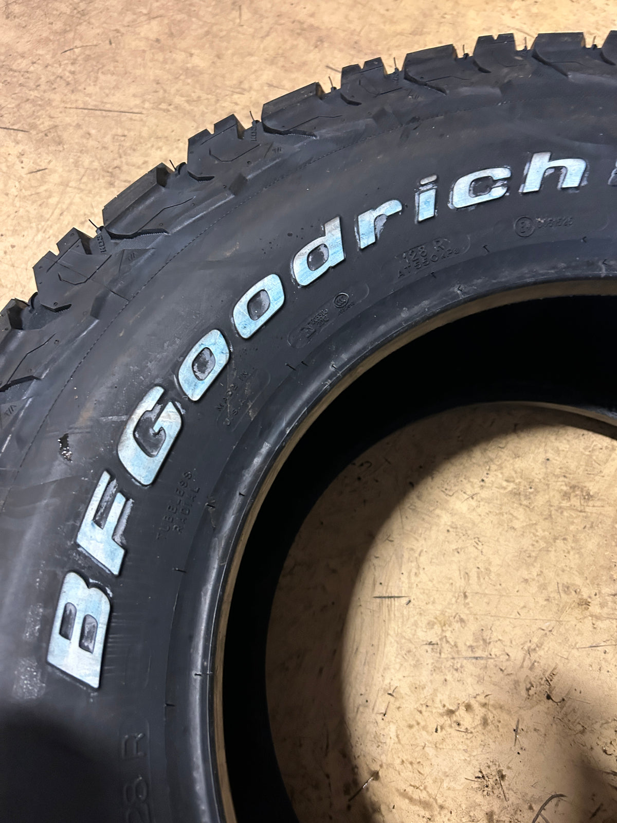 BFGOODRICH ALL-TERRAIN T/A KO3 RWL LT 35 12.5 18 128R 12PLY TIRE 29259