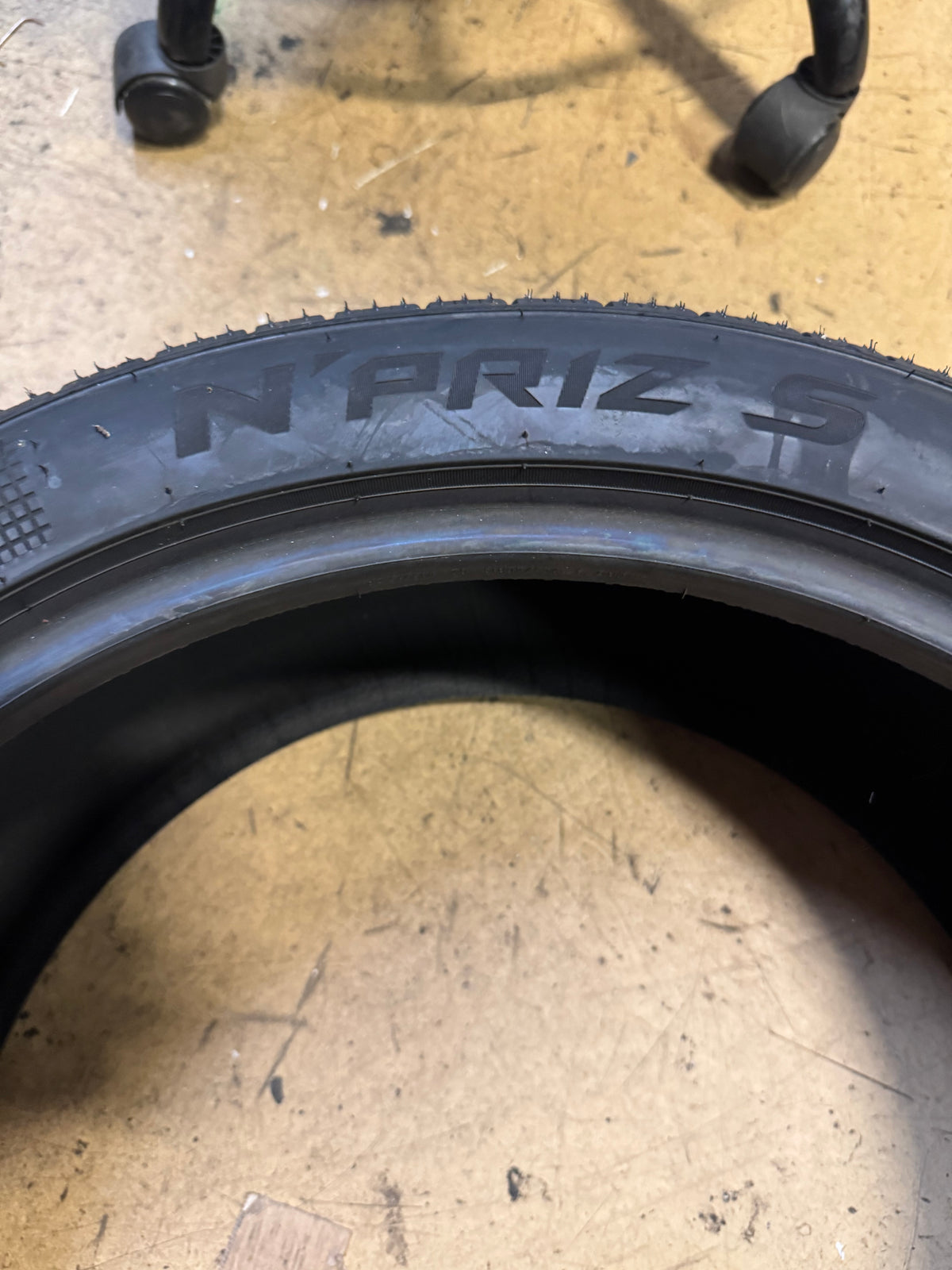 NEXEN NPRIZ S BSW P 245 40 19 98W XL TOURING TIRE 19111NXK