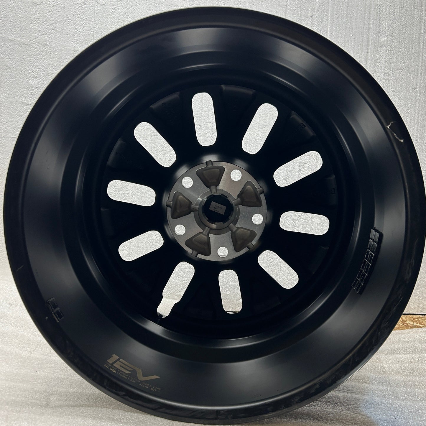 TEAM 1EV R1000 ADVENTURE 10 SPOKE 20X8.5 ET48 5X5.5 FLOW FORGED WHEELS FOR RIVIAN R1T / R1S