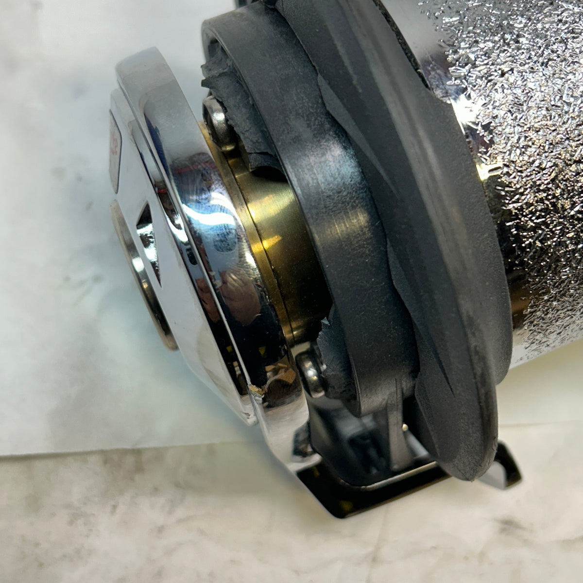 LEWMAR OCEAN SERIES 48ST HYDRAULIC BOAT WINCH CHROME FINISH