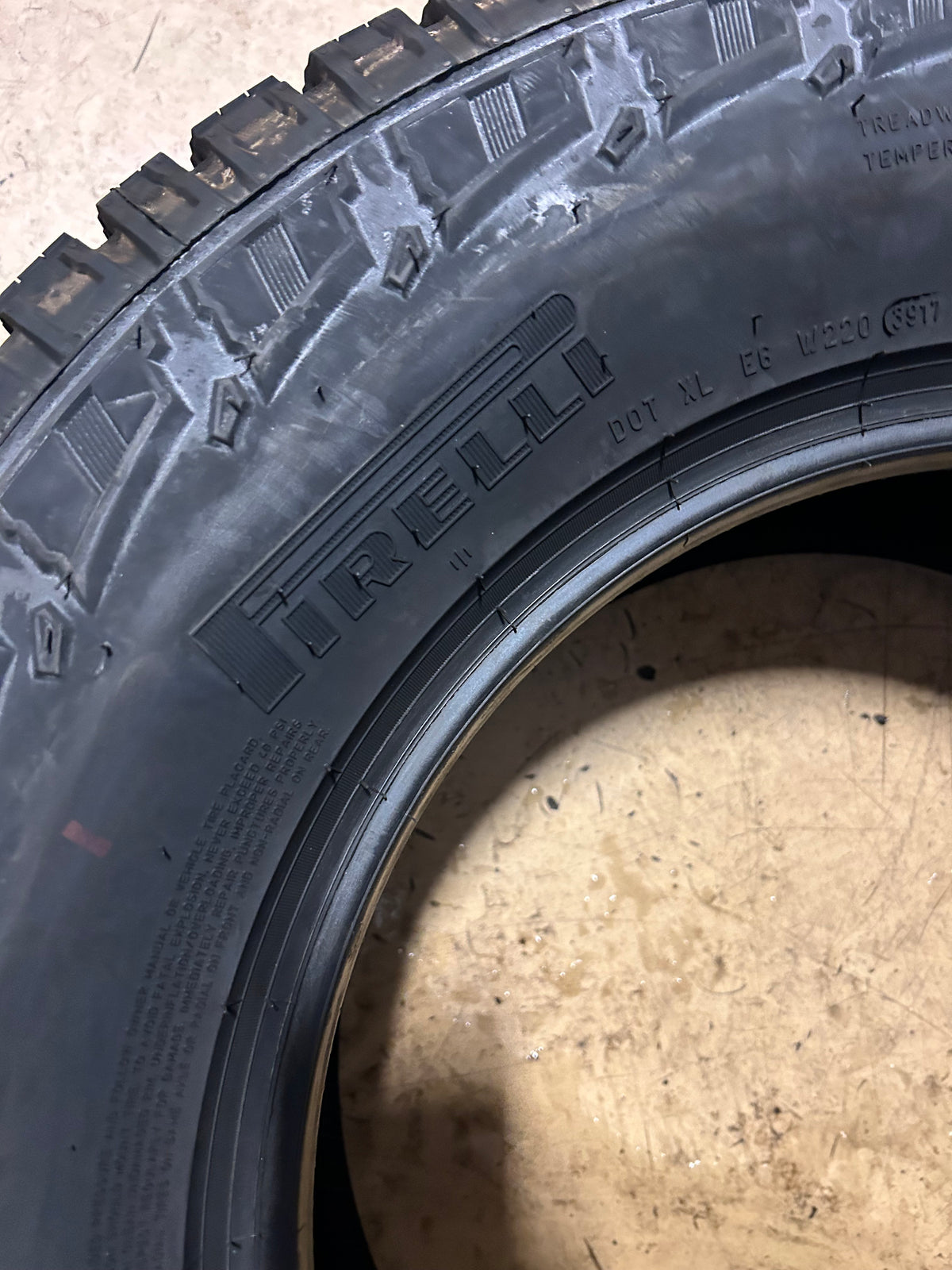 NOS PIRELLI SCORPION ALL TERRAIN PLUS P 265 70 17 115T ALL TERRAIN TIRE 2722000