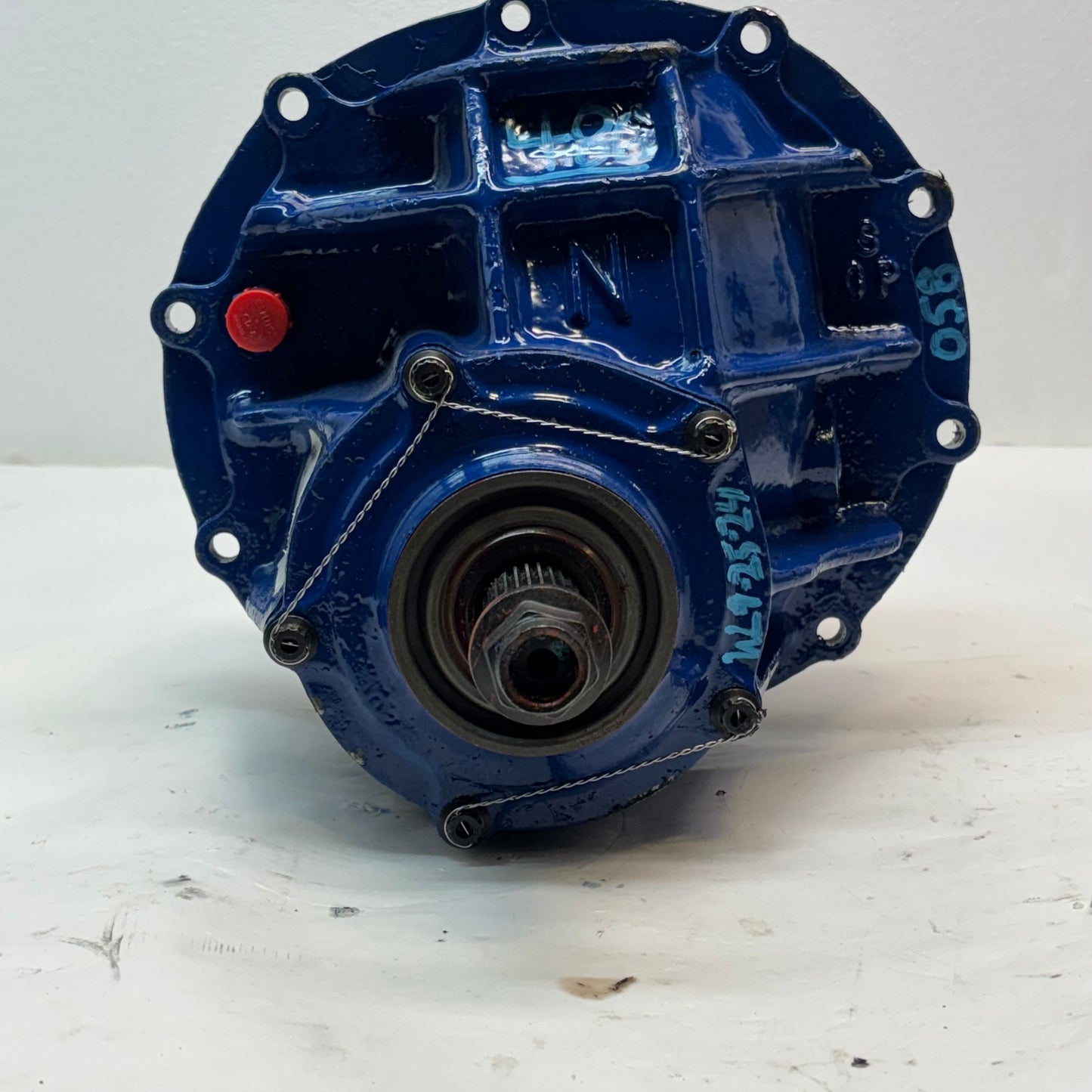 FORD 9" 4.86 RATIO NODULAR DIFFERENTIAL W/ INTERNAL OIL PUMP