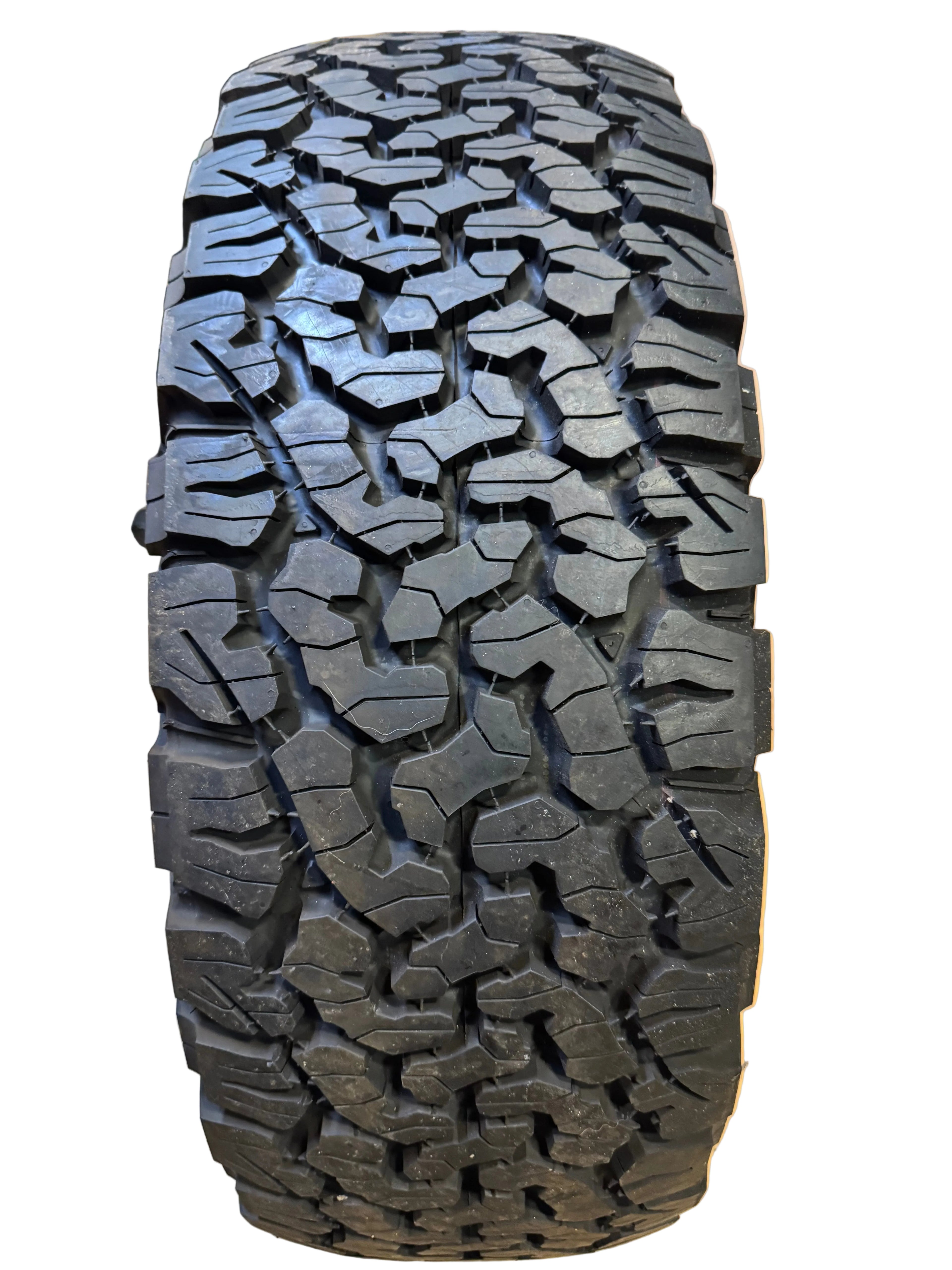DTO BFGOODRICH ALL-TERRAIN T/A KO2 BSW LT 285 70 17 116/113Q 6PLY TIRE 81501