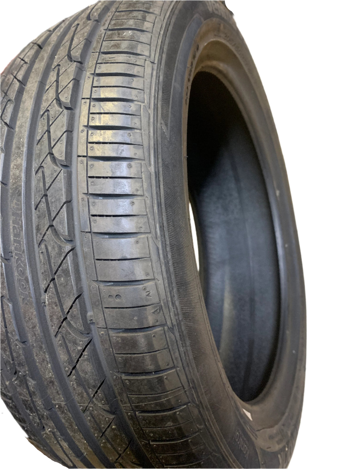 HANKOOK VENTUS V2 CONCEPT 2 BSW P  205 50 17 93V XL UHP TIRE 1014370