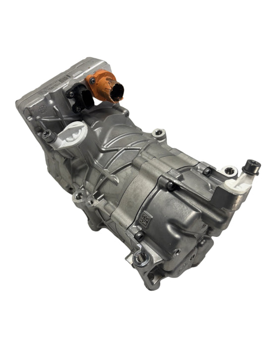 FREIGHTLINER AC COMPRESSOR 57CC 400V ERC MAHLE 22-79626-000 DAMAGED - 1