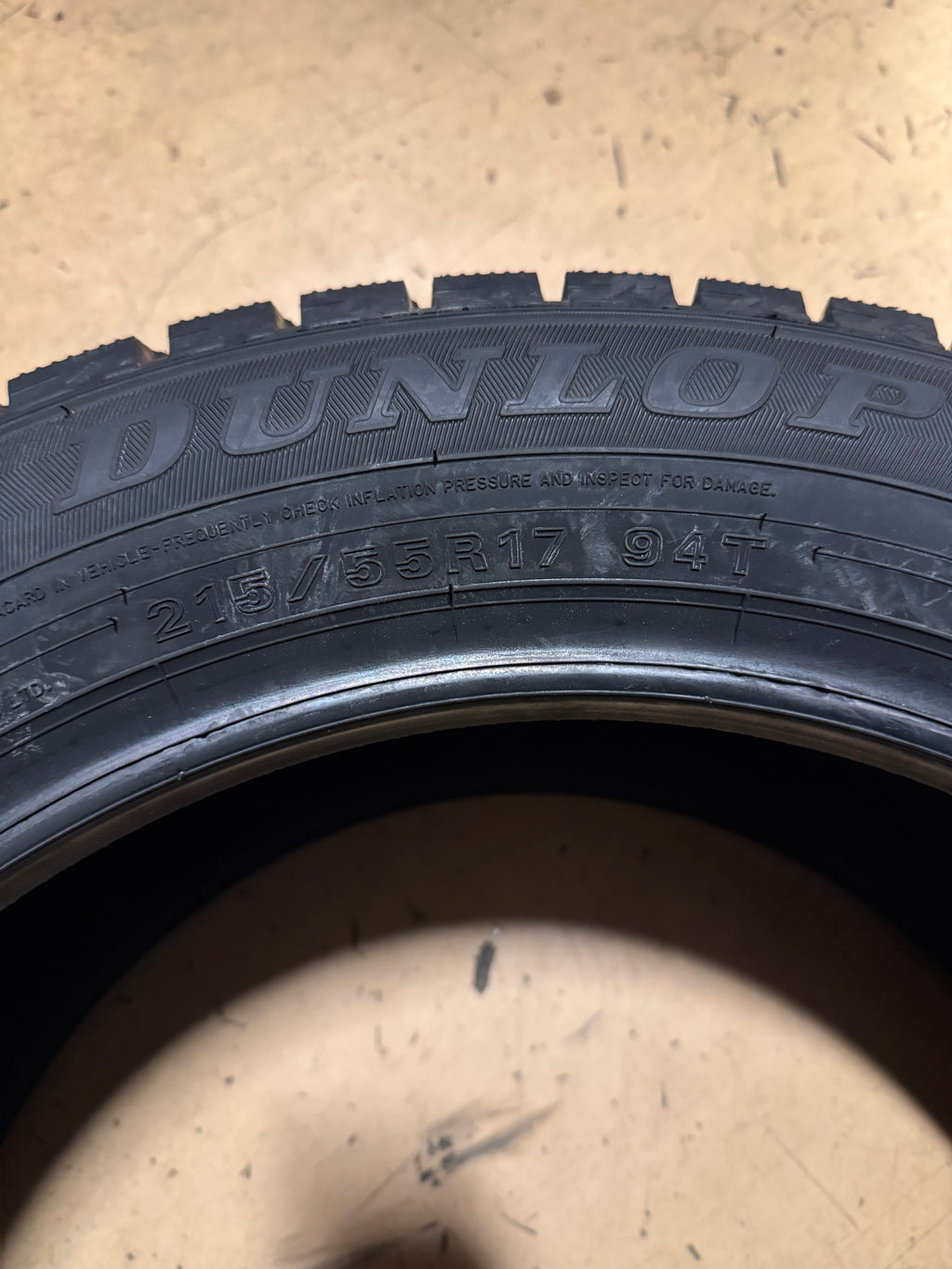 2 DUNLOP WINTER MAXX BSW P 215 55 17 94T WINTER TIRE 266029727