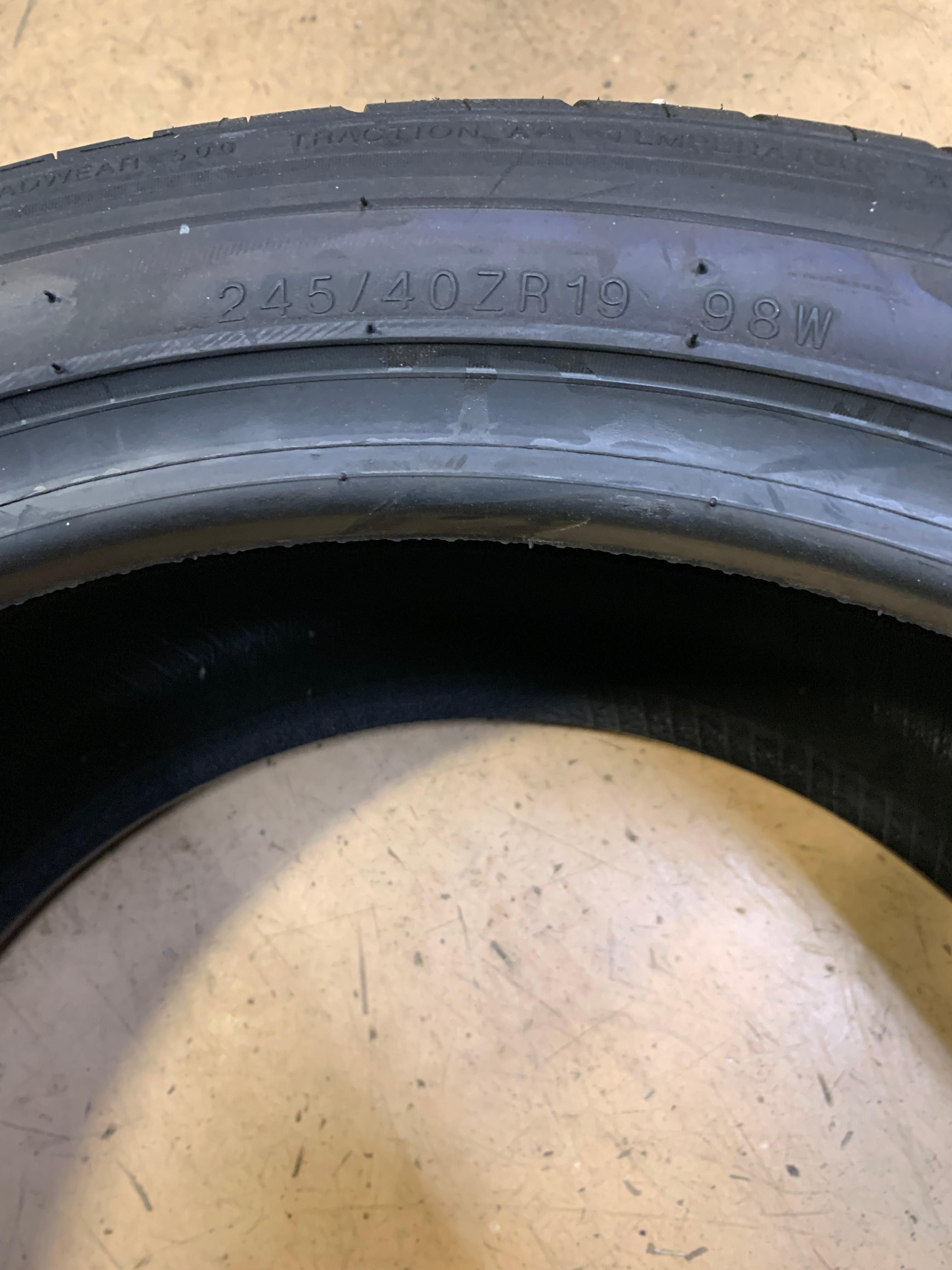 KUMHO ECSTA LX PLATINUM KU27 BSW P 245 40 19 98W XL ALL SEASON 2107303