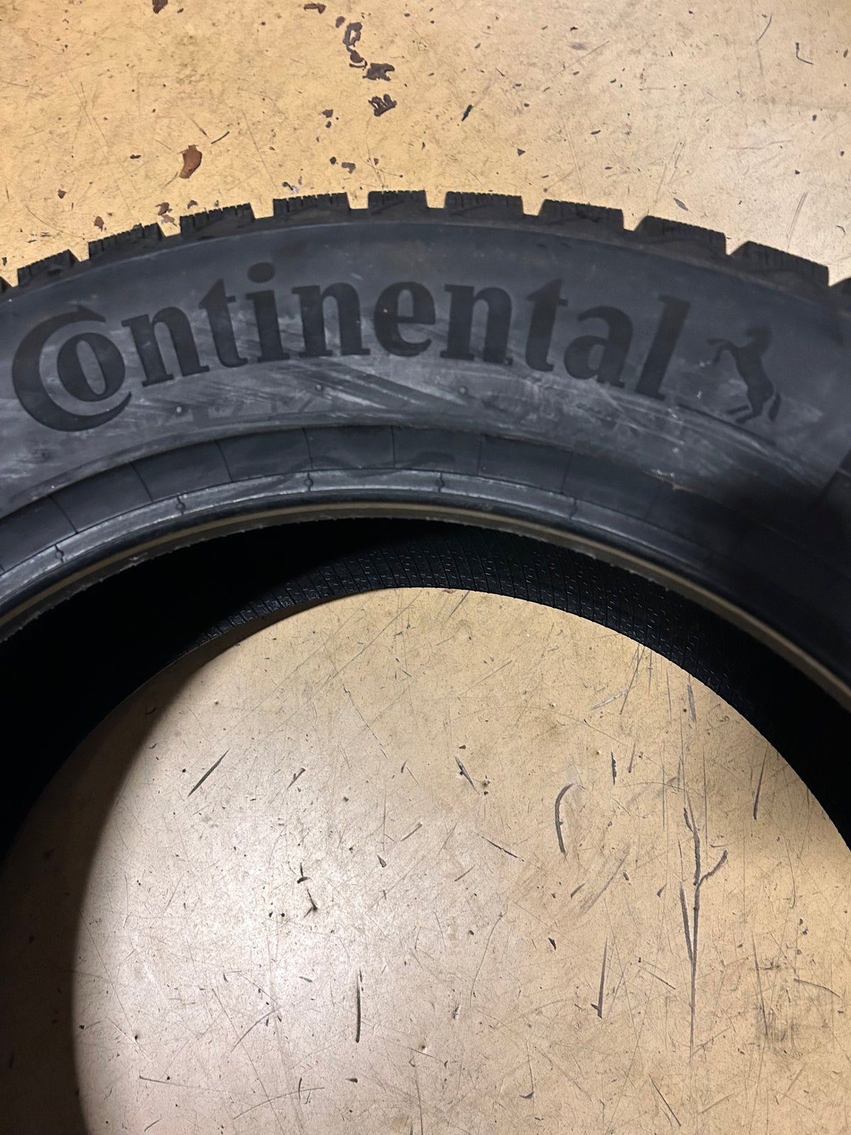 CONTINENTAL VIKING CONTACT 8 BSW P 235 55 19 105T XL WINTER TIRE 03455140000