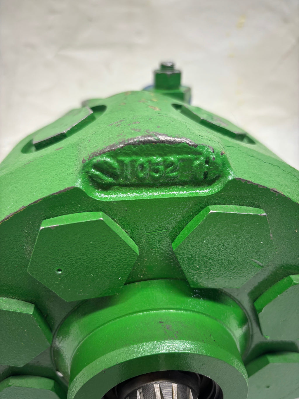 HYDRAULIC PUMP FOR JOHN DEERE 1052 R71977 R77713 R77712 R77714