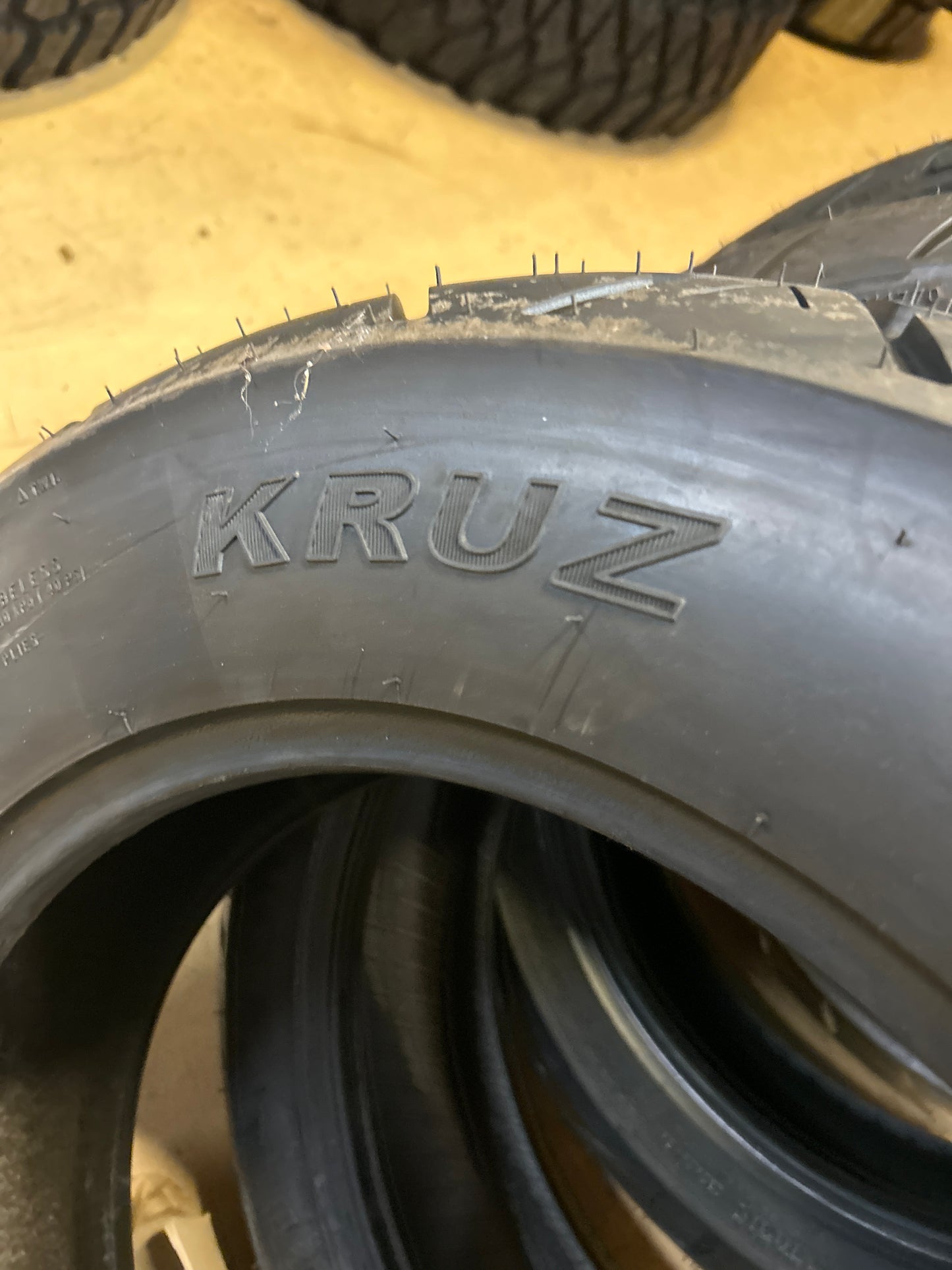KENDA K673 KRUZ BSW 170 80 15 77H REAR MOTORCYCLE TIRE 046731526B1