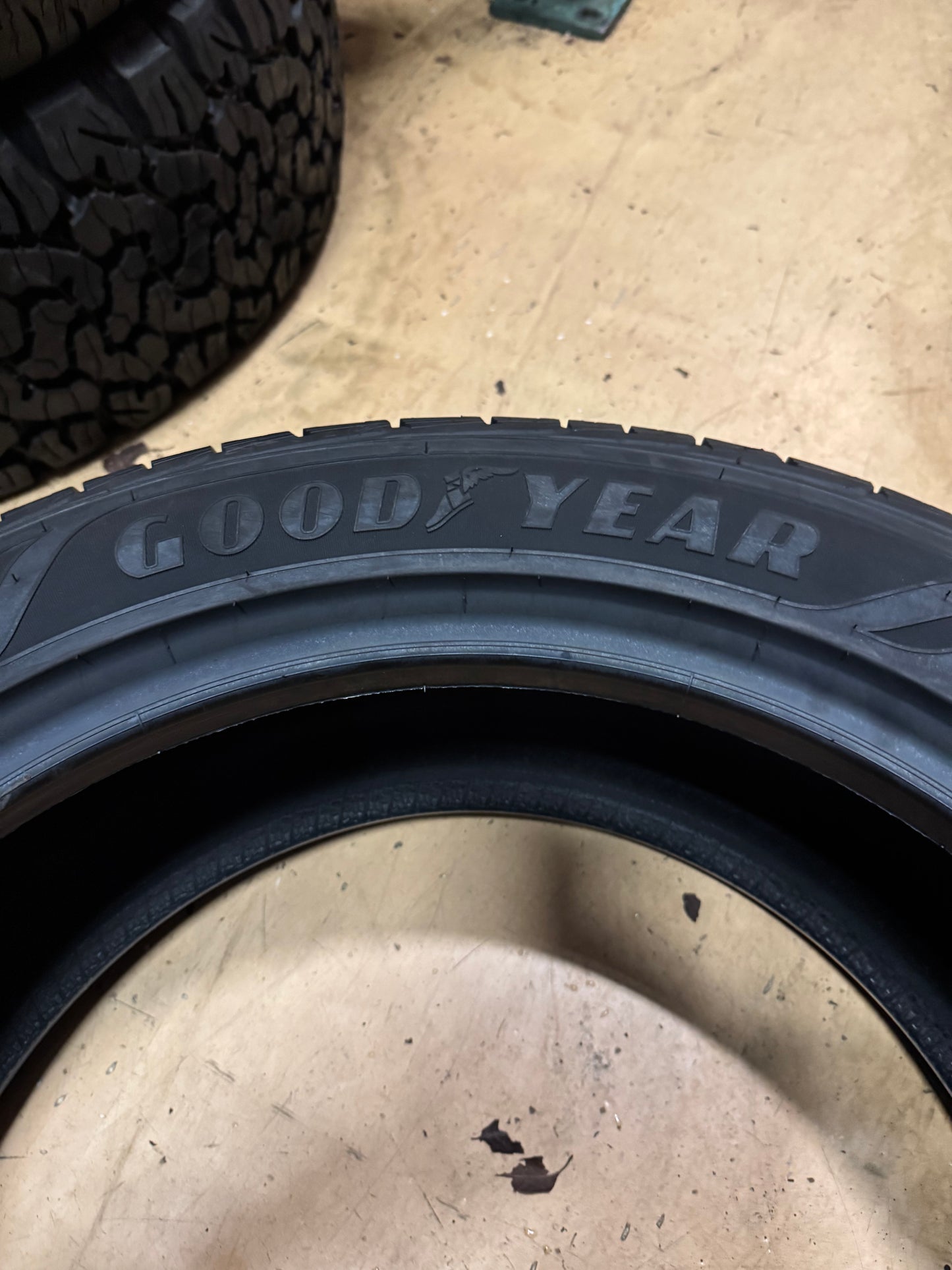 GOODYEAR ASSURANCE COMFORTDRIVE P 245 50 20 102V ALL SEASON TIRE 413927582