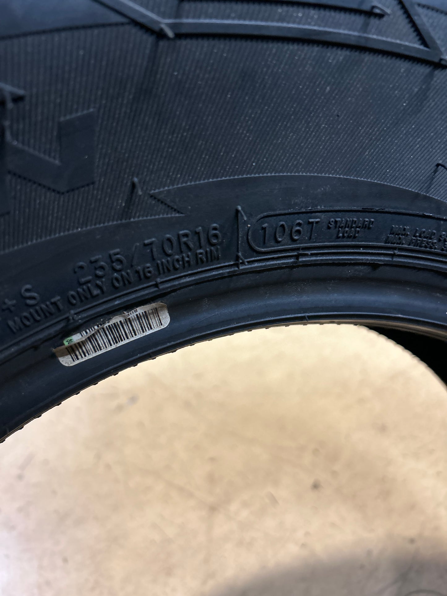 COOPER DISCOVERER ALL TERRAIN BSW P 235 70 16 106T SL TIRE 171001014