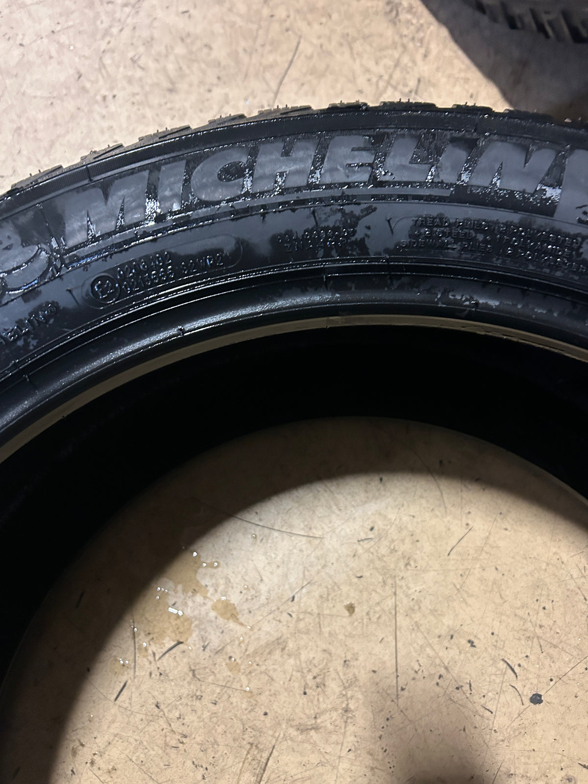 NOS MICHELIN LATITUDE ALPIN LA2 (NO) BSW P 275 45 20 110V WINTER TIRE 78321