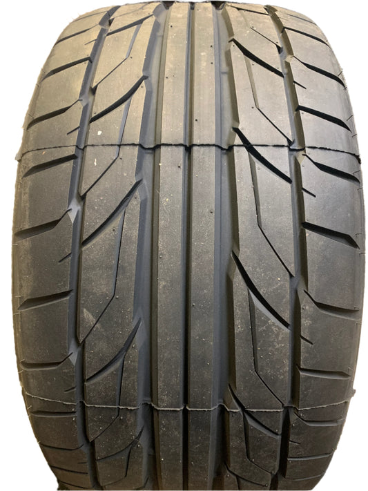 NITTO NT555 G2 BSW XL 305 35 20 107W UHP TIRE 211420