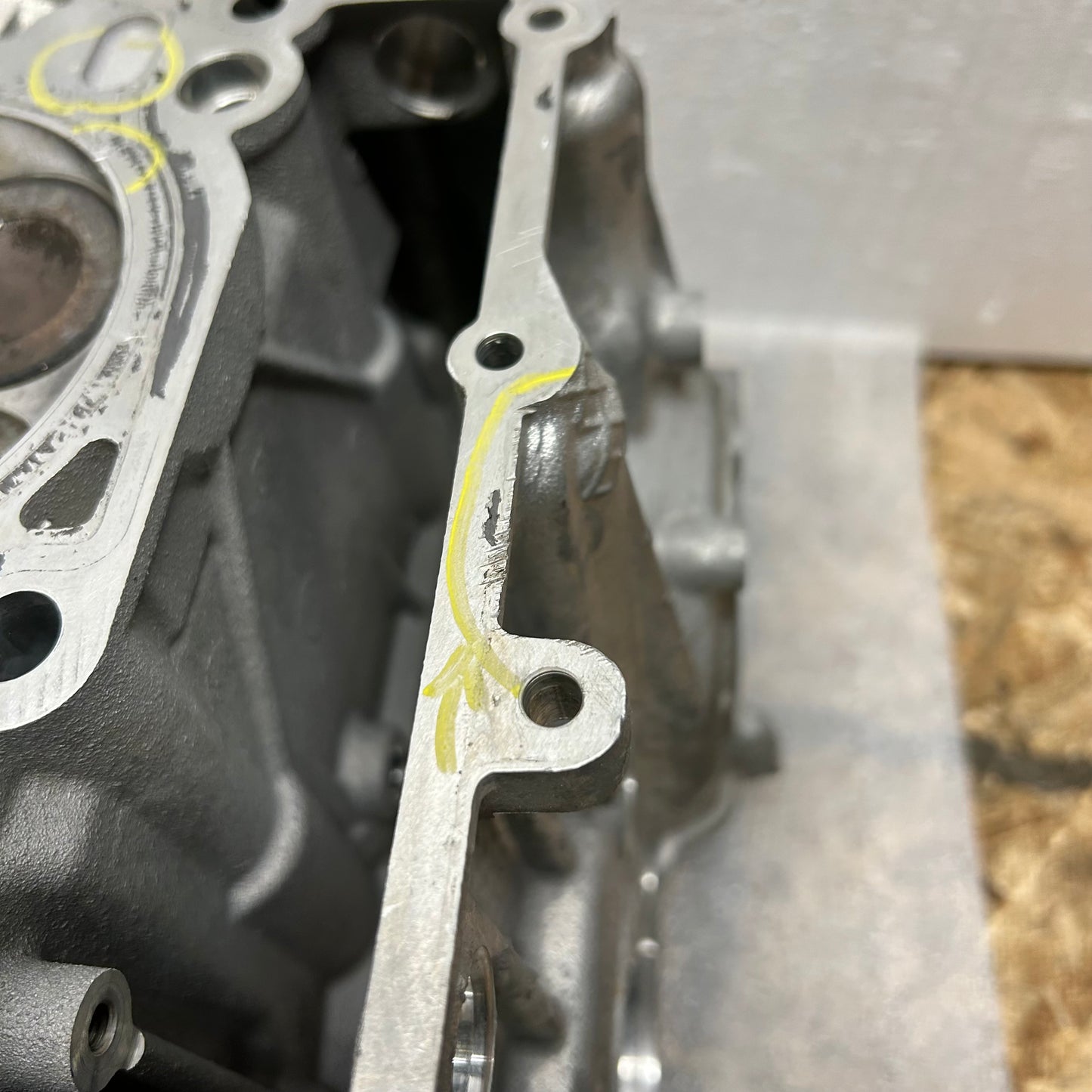 PORSCHE 911 11-16 CARRERA S 4S GTS RIGHT CYLINDER HEAD 9A1 104 112 8R