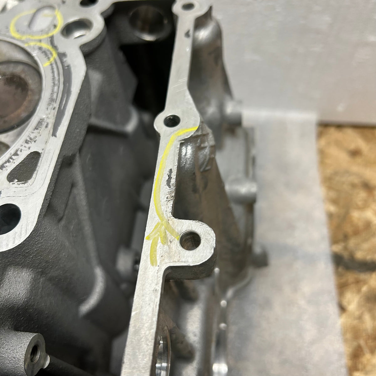 PORSCHE 911 11-16 CARRERA S 4S GTS RIGHT CYLINDER HEAD 9A1 104 112 8R