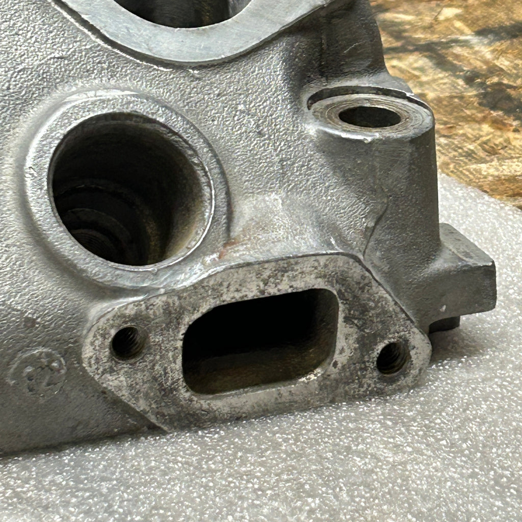 PORSCHE 928 S2 4.7L V8 CYLINDER HEAD MISSING PARTS 9281043483R