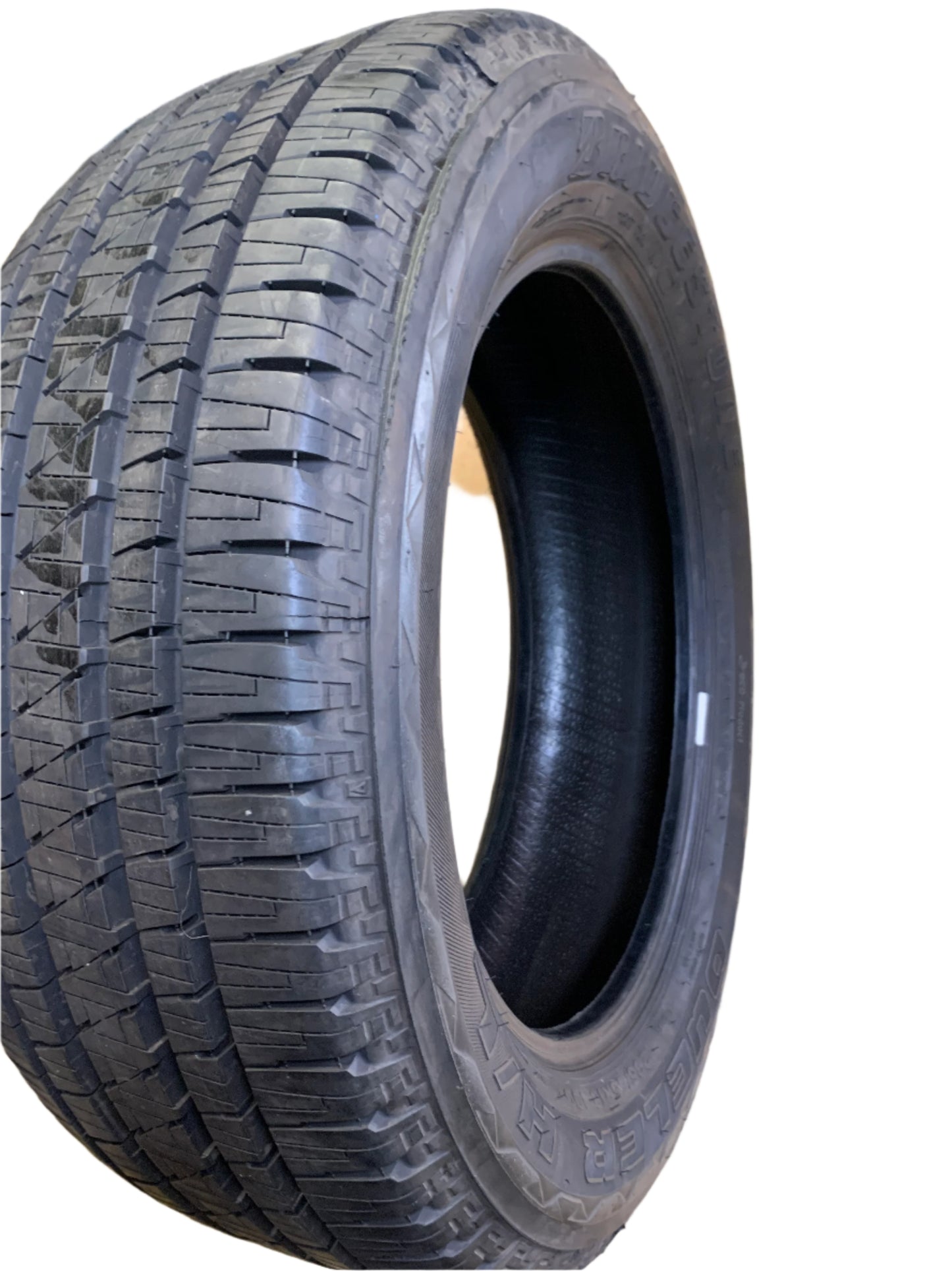 USED 11/32 OF 11/32 BRIDGESTONE DUELER HL ALENZA PLUS P 235 55 18 100V LRB ALL SEASON TIRE 000455