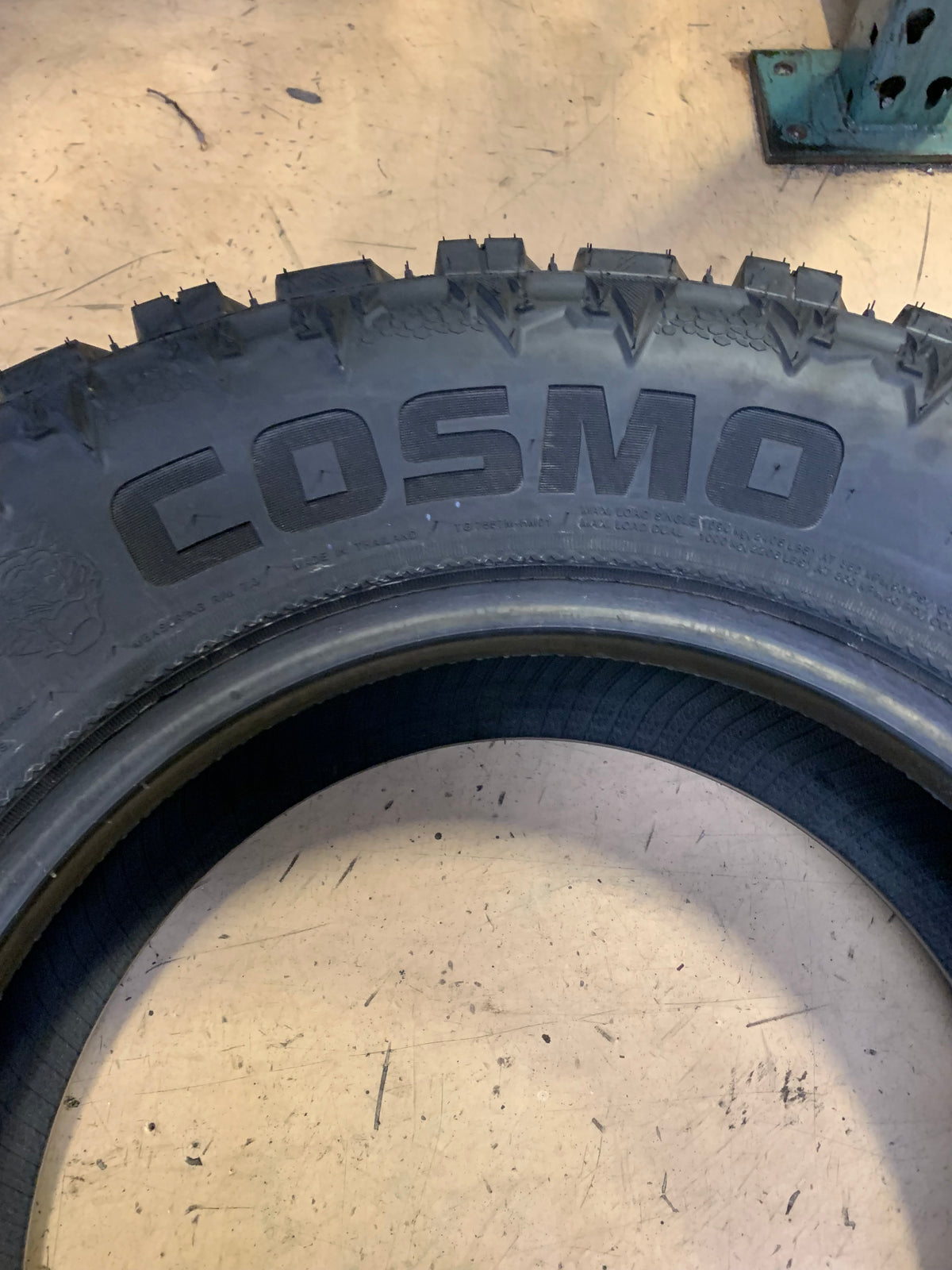 COSMO MUD KICKER BSW LT 255 75 17 111/108S 6PLY MUD TERRAIN TIRE I0087426