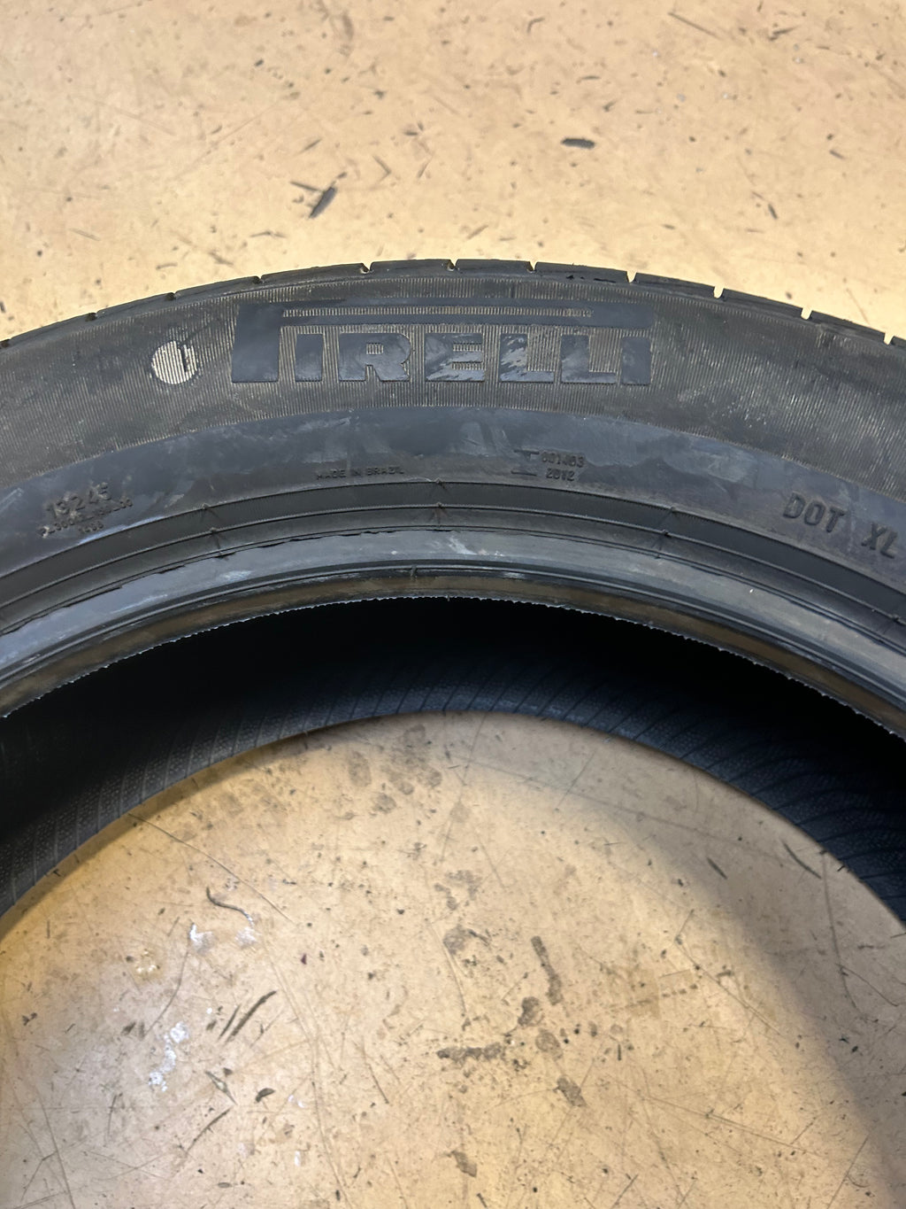 NOS PIRELLI CINTURATO P7 ALL SEASON PLUS II BSW P 215 55 18 95H TIRE 3592300