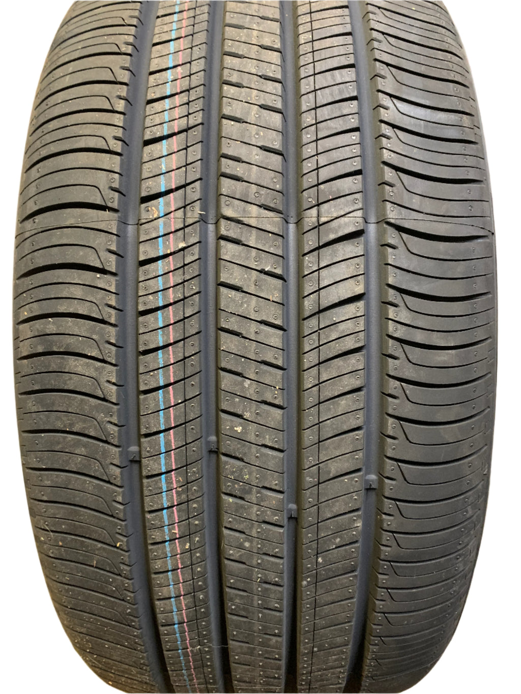 HANKOOK KINERGY GT BSW P 235 40 19 92V ALL SEASON TIRE 1018940