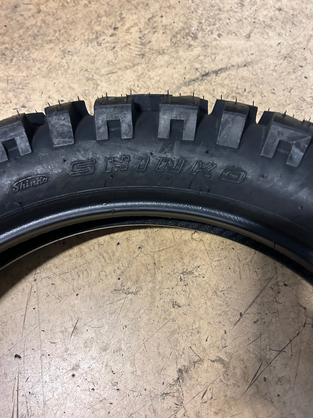SHINKO SR244 BSW 5.1 17 67P DUAL MOTORCYCLE TIRE 874405