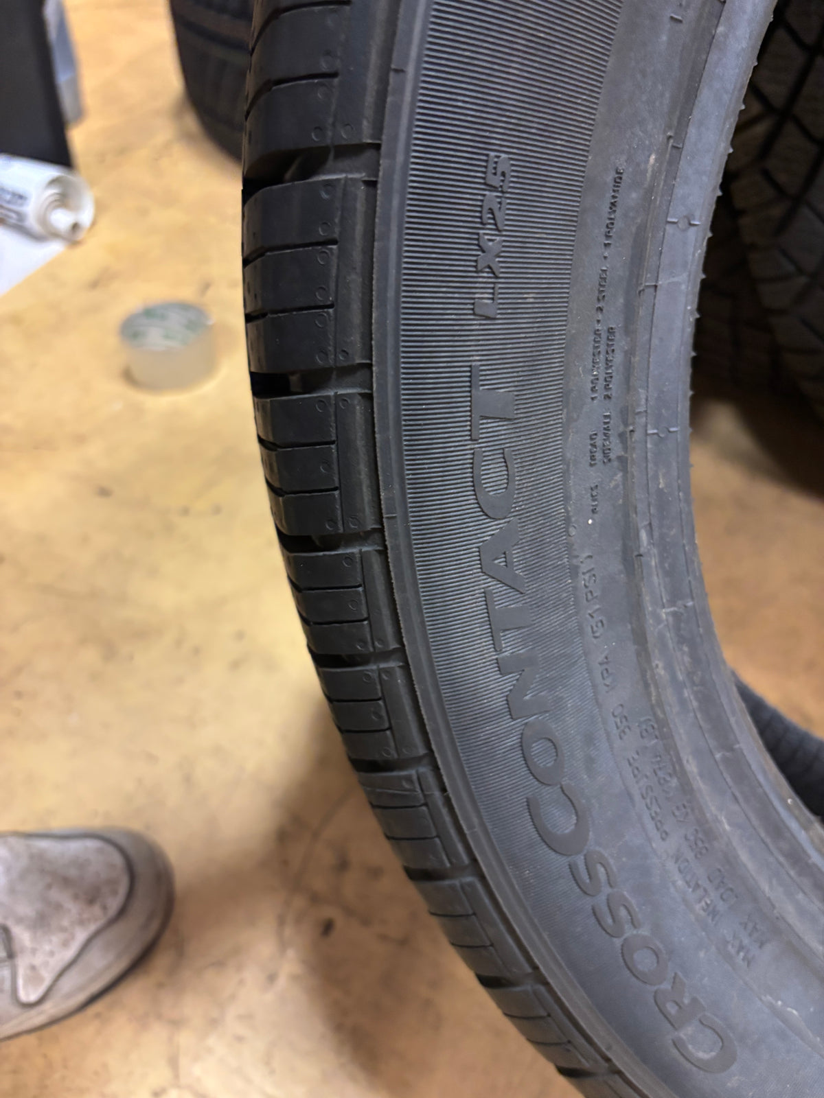 CONTINENTAL CROSSCONTACT LX25 P 245 50 20 102H SL ALL SEASON TIRE 1549231000