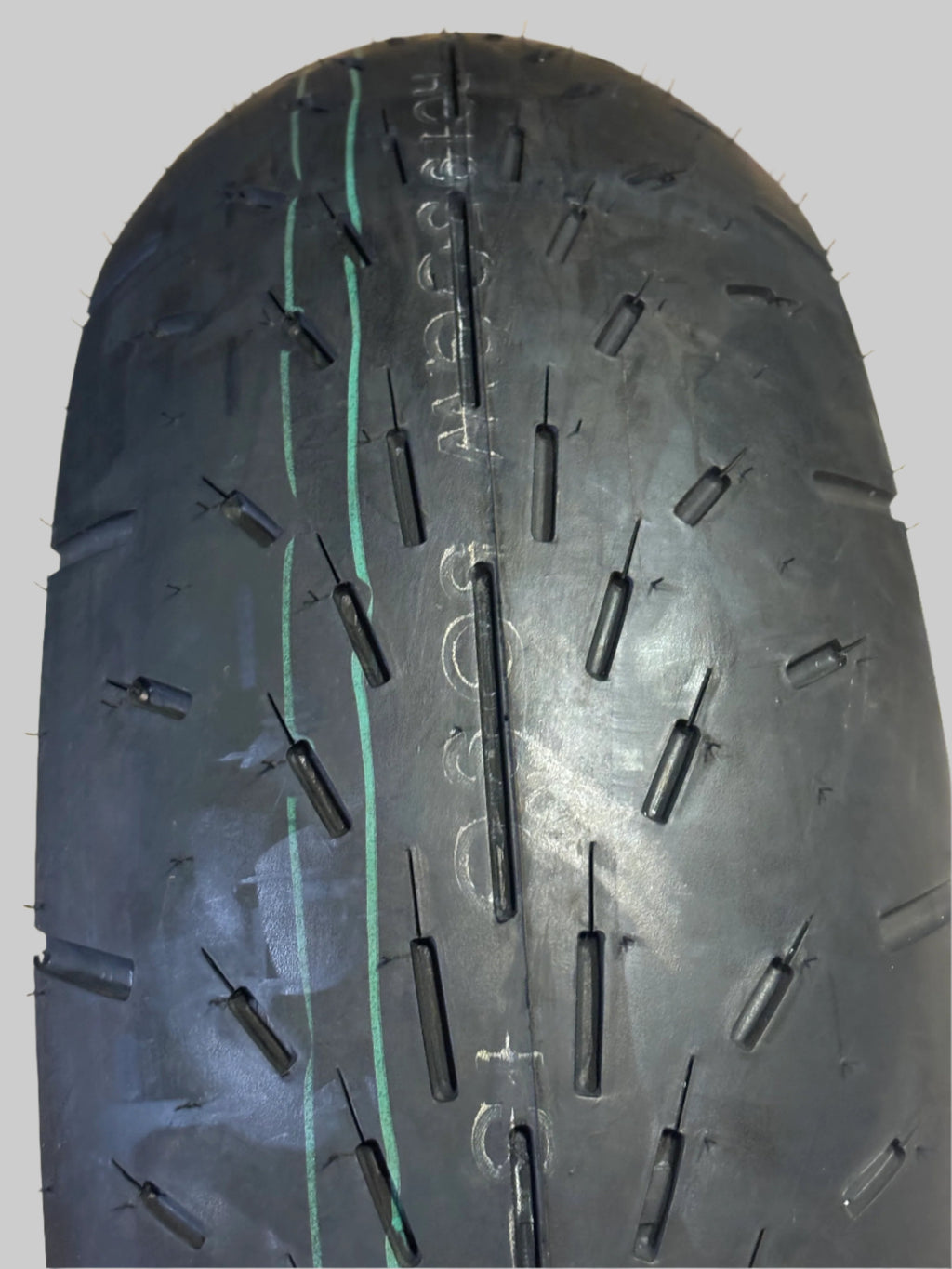 SHINKO R003RR STEALTH BSW 190 50 17 73W REAR MOTORCYCLE TIRE 87-4008