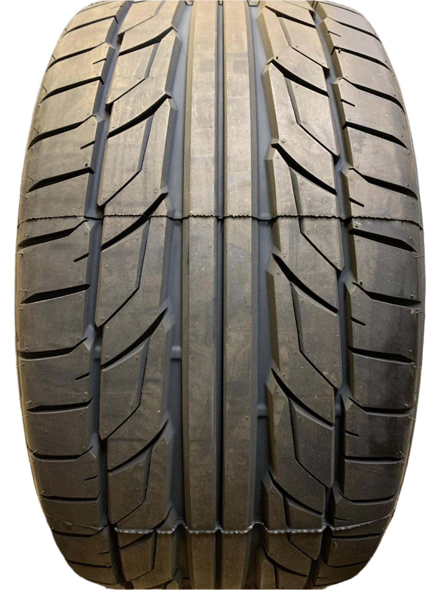 NITTO NT555 G2 BSW P  275 40 18 103W UHP TIRE 211050