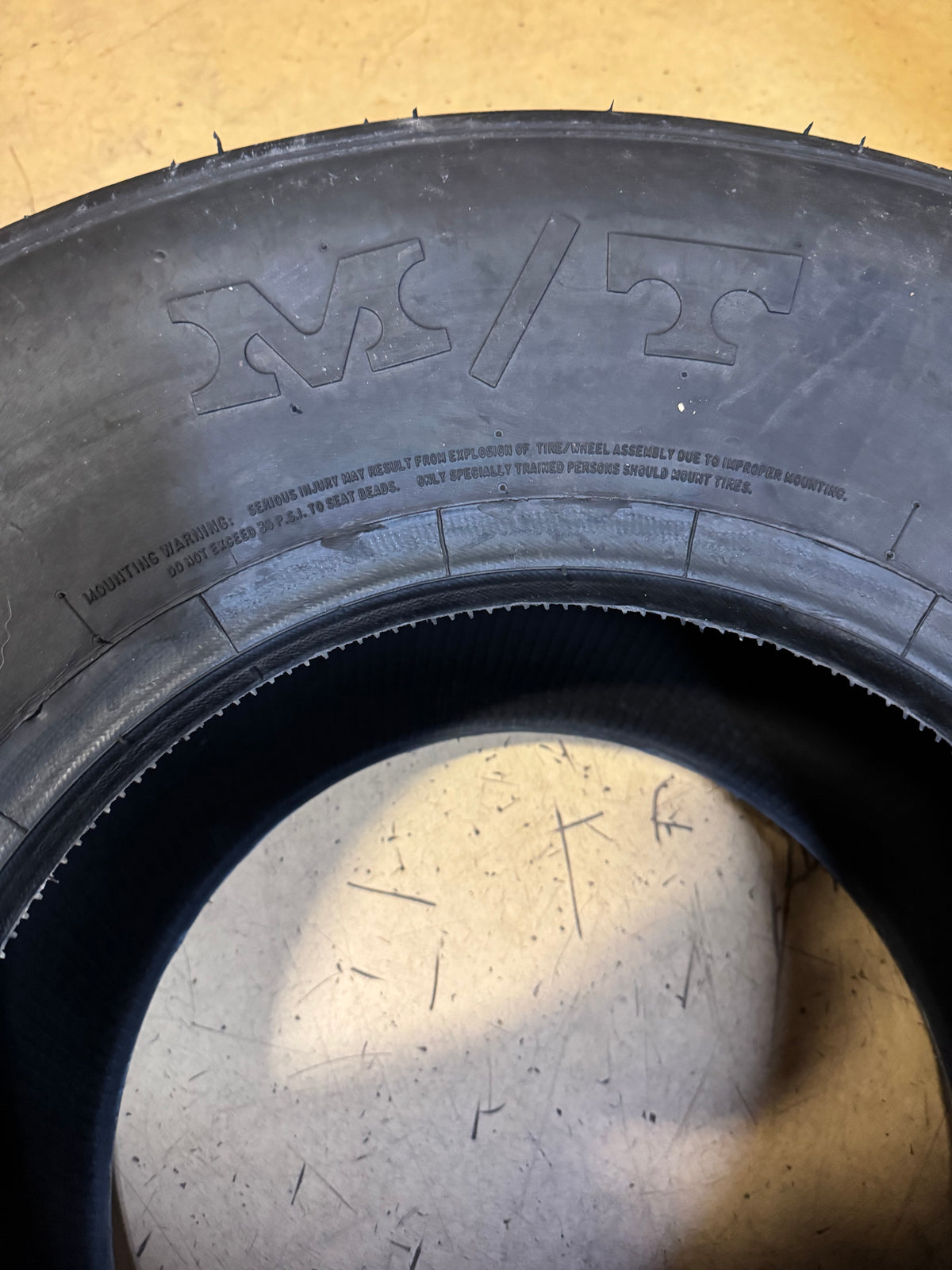 MICKEY THOMPSON PRO BRACKET BSW 29.5 10.5 15 REAR DRAG TIRE 250797