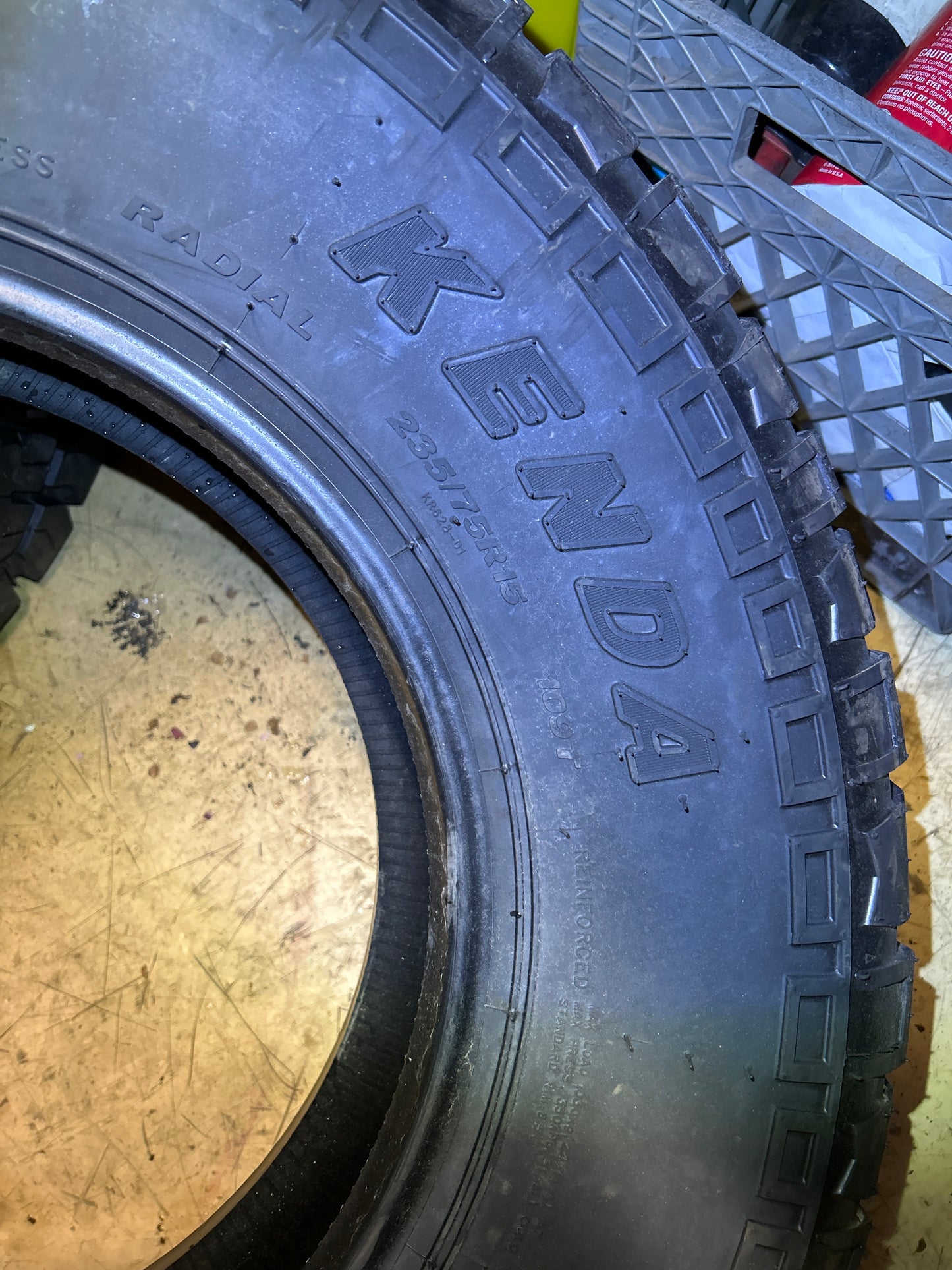 KENDA KLEVER A/T 2 KR628 BSW P 235 75 15 109T ALL TERRAIN TIRE 628024