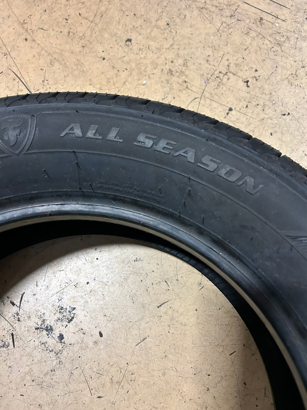 2 FIRESTONE ALL SEASON BSW P 205 60 16 92T TIRE 006258