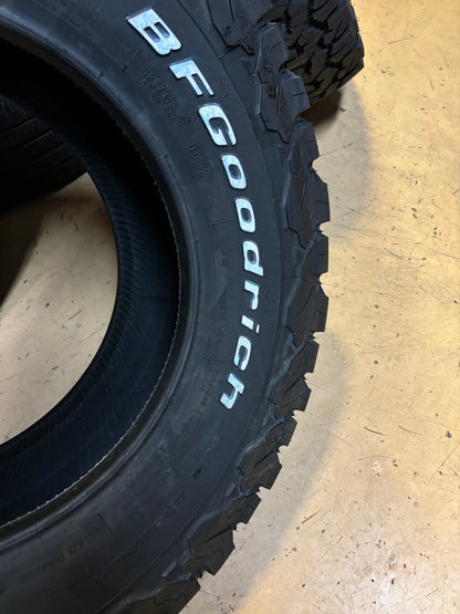 2 BFGOODRICH ALL TERRAIN T/A KO2 RWL LT 265 70 16 121/118S LRE 10 PLY TIRES 62023