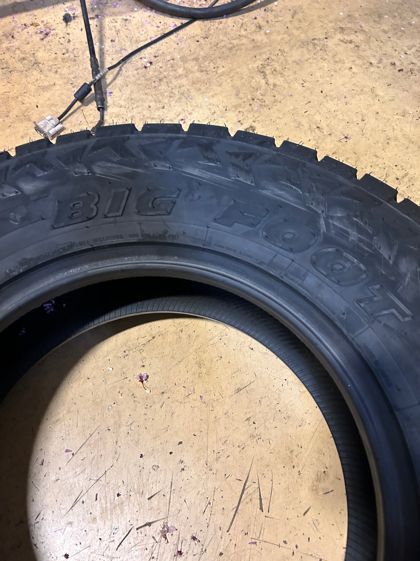 NOS BIG O BIG FOOT A/T II BSW P 245 70 16 107T ALL TERRAIN TIRE BIGII2457016