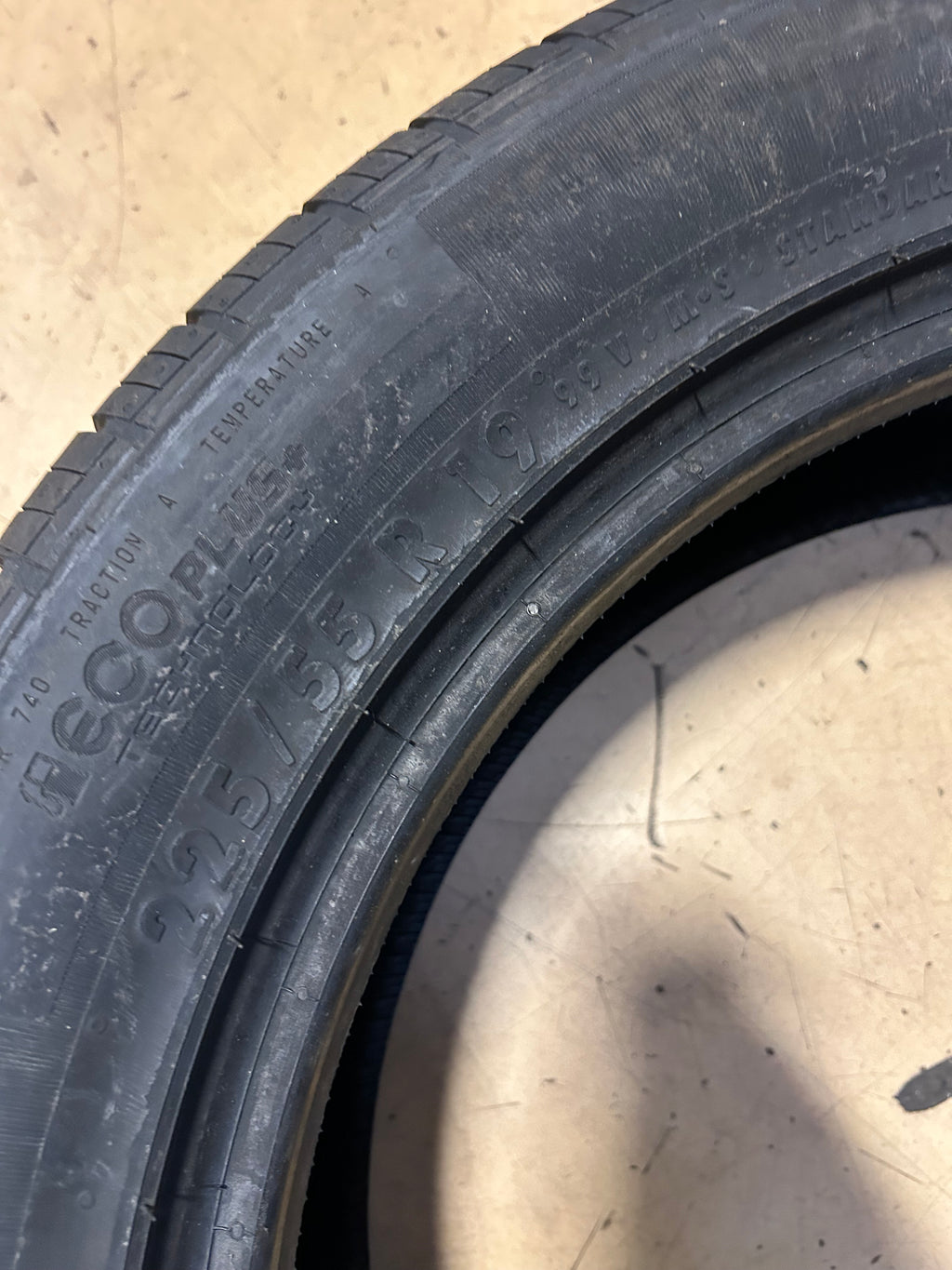 CONTINENTAL CROSSCONTACT LX25 BSW P 225 55 19 99V  ALL SEASON TIRE 15491500000