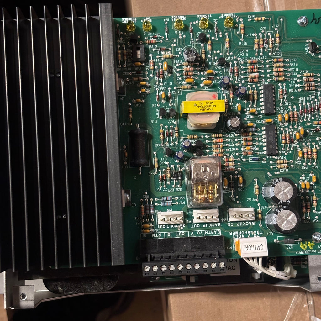 HONEYWELL AA-100 100 WATT AUDIO AMPLIFIER
