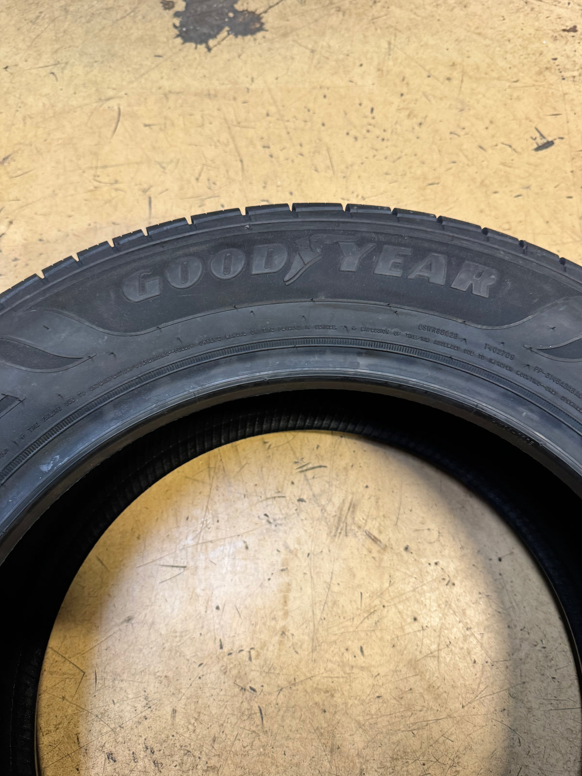 GOODYEAR ASSURANCE MAXLIFE 2 BSW P 215 65 17 99V ALL SEASON TIRE 110156702