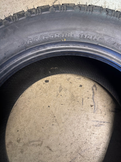 NOS RADAR RENEGADE A/T 5 OWL P 265 65 18 114H ALL TERRAIN TIRE RZD0141