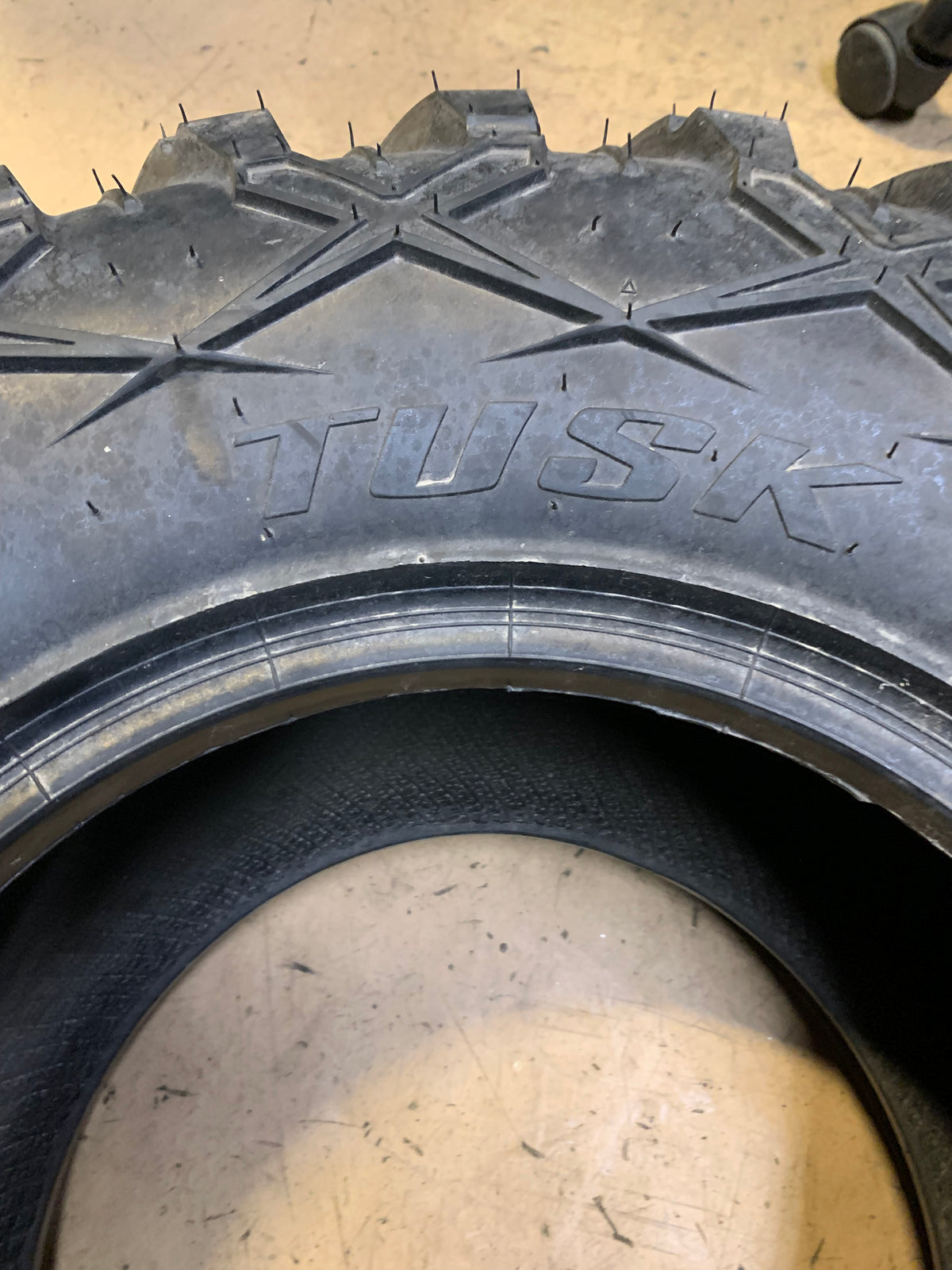 TUSK TERRABITE BSW AT 27 11 12 70M 8PLY ATV/UTV TIRE 112316