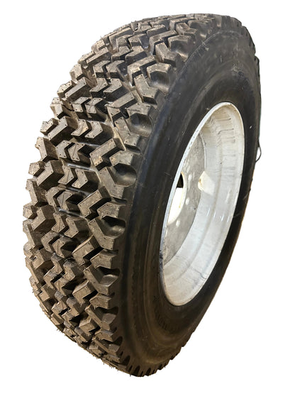 NOS TOYO M919 BSW 245 70 19.5 136/134J  ALL POSITION TIRE W/ WHEEL TM91924570195