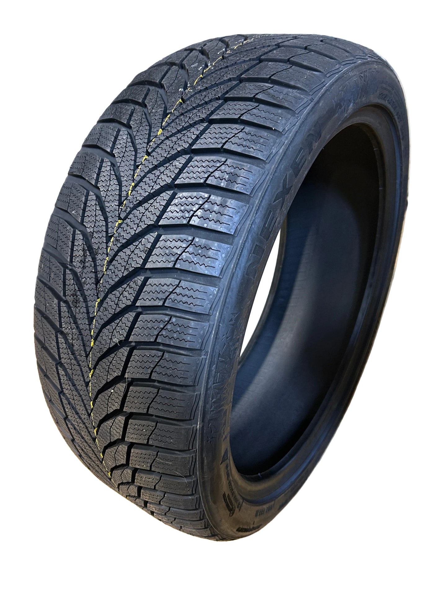 NEXEN WINGUARD SPORT 2 BSW P 225 40 19 93V XL WINTER TIRE 17738NXK