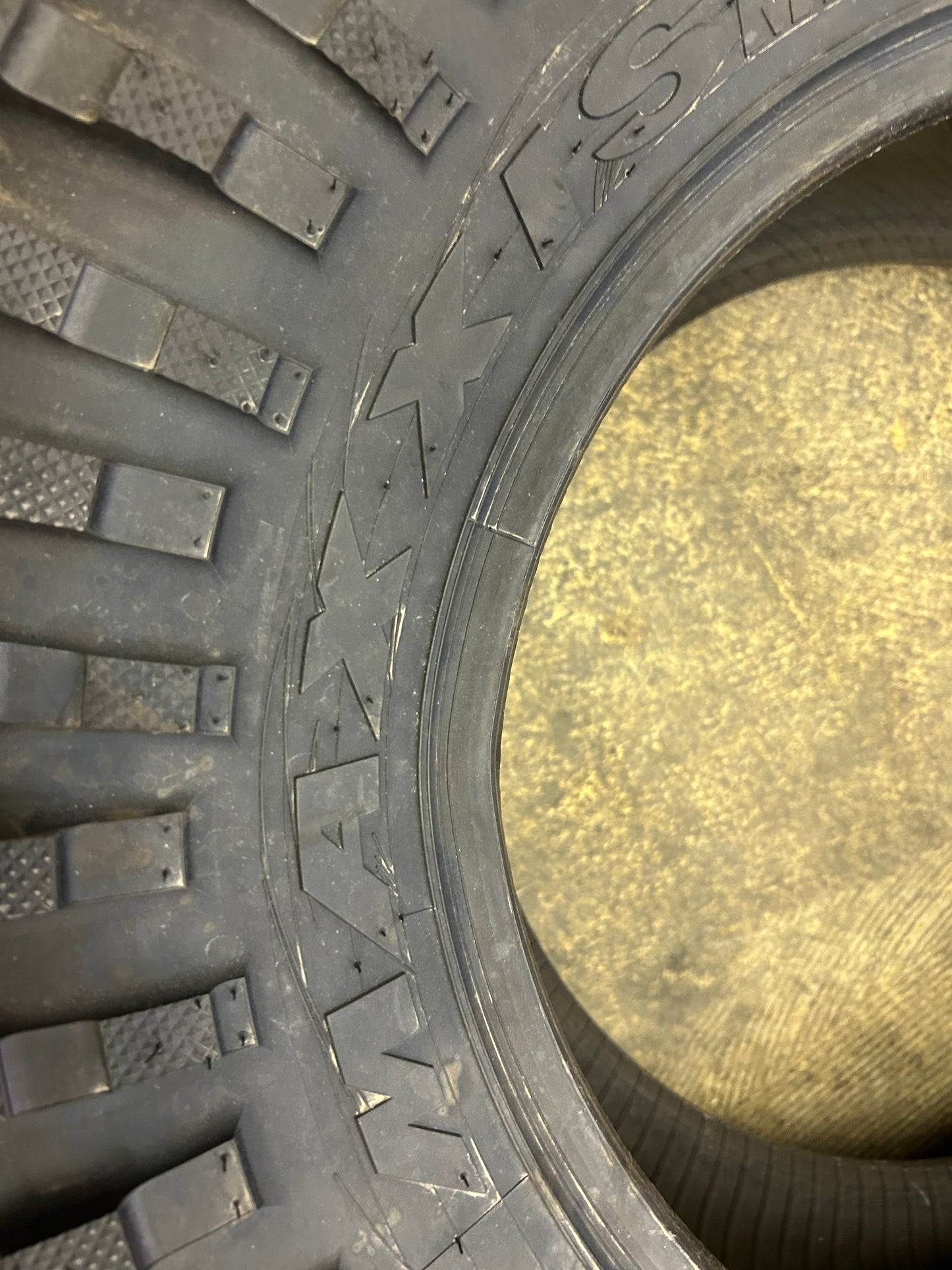 MAXXIS ROXXZILLA BSW 32 10 15 8PLY ATV/UTV TIRE TM00310000