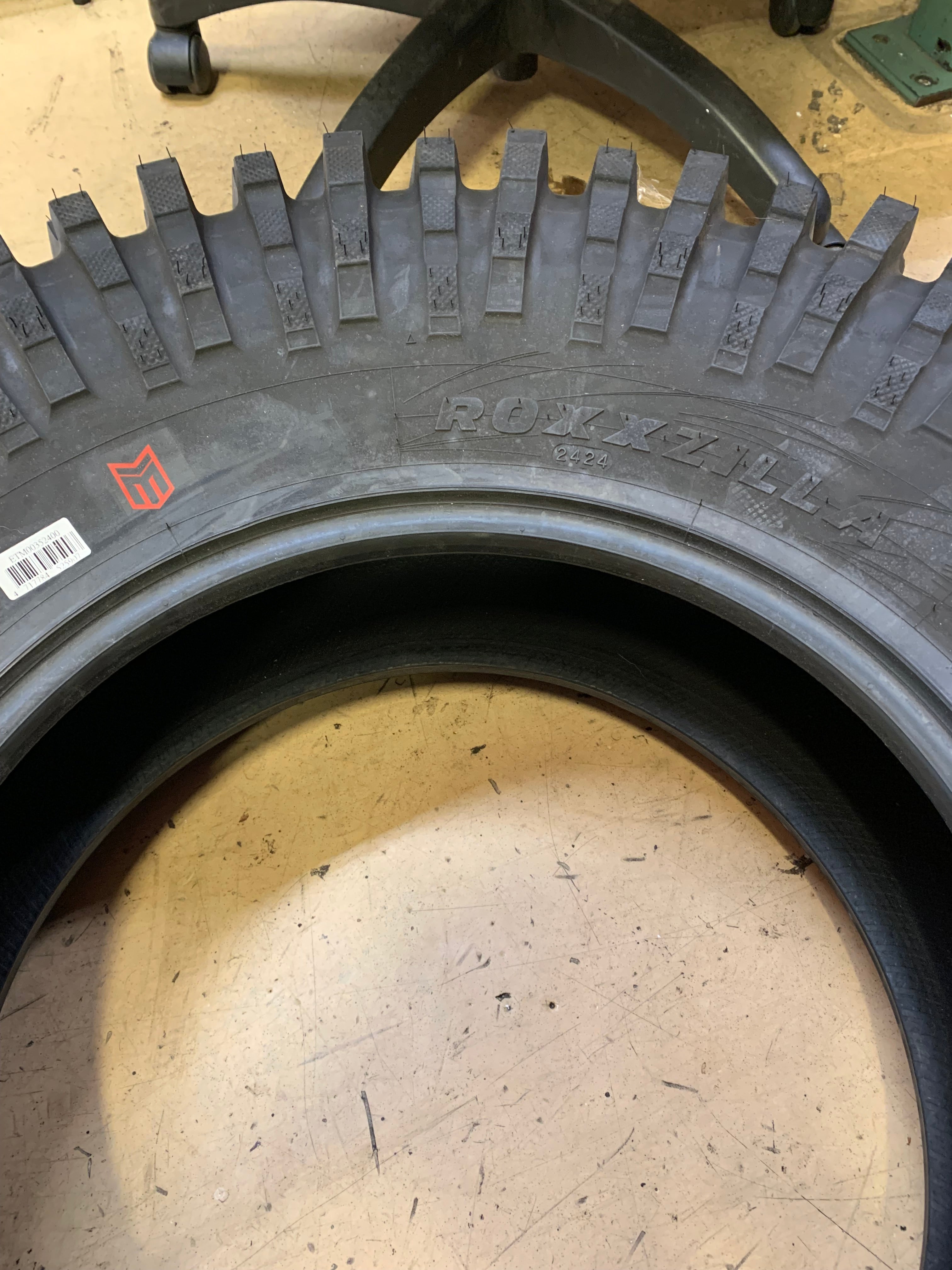 MAXXIS ML7 ROXXZILLA STICKY COMPOUND BSW AT 37 10 17 8PLY ATV/UTV TIRE TM00352400