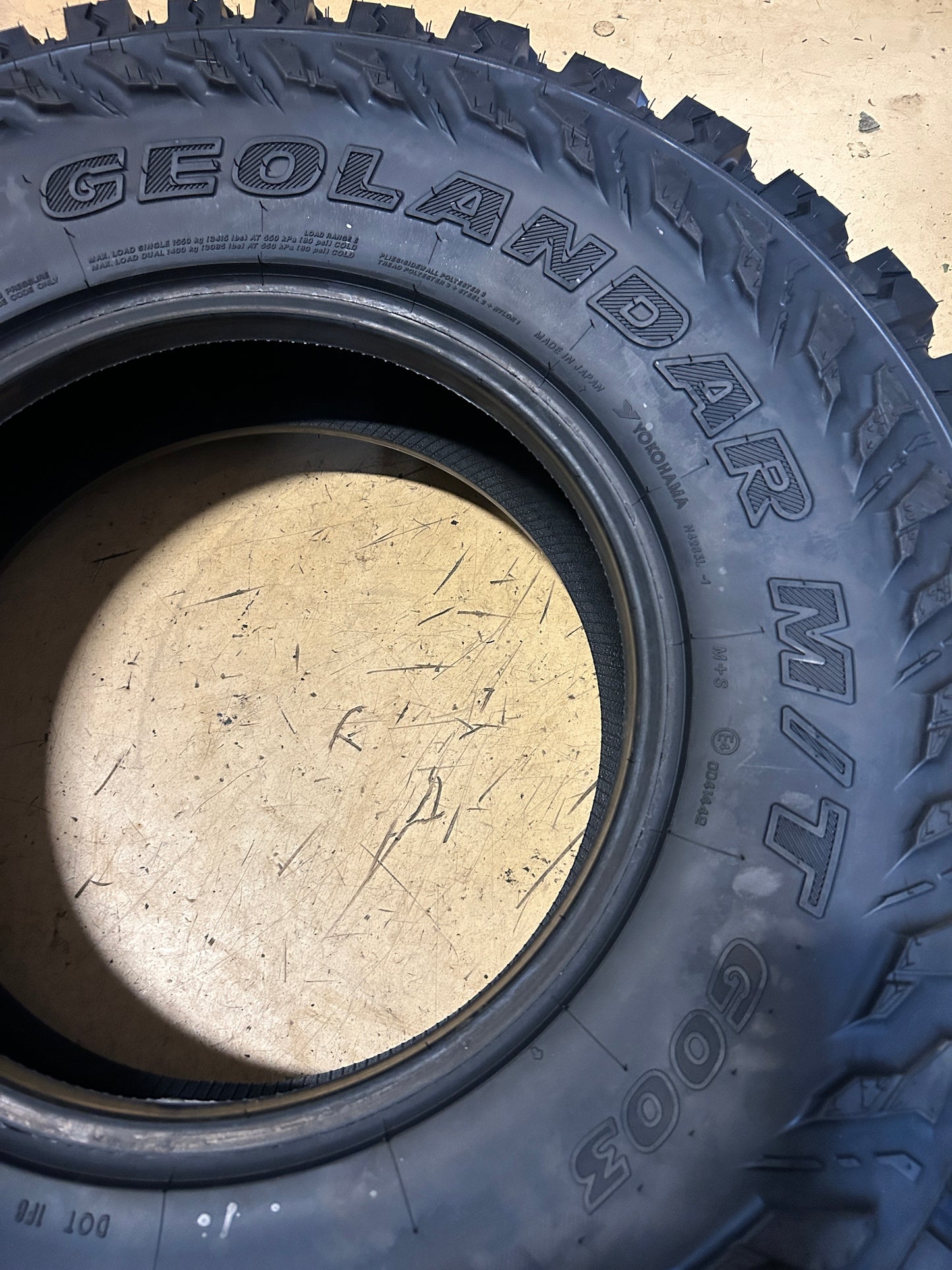 YOKOHAMA GEOLANDAR M/T G003 LT 255 85 16 123/120Q 10PLY MUD TIRE 110133349