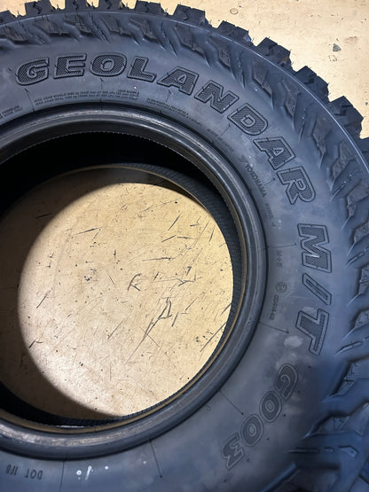 YOKOHAMA GEOLANDAR M/T G003 LT 255 85 16 123/120Q 10PLY MUD TIRE 110133349