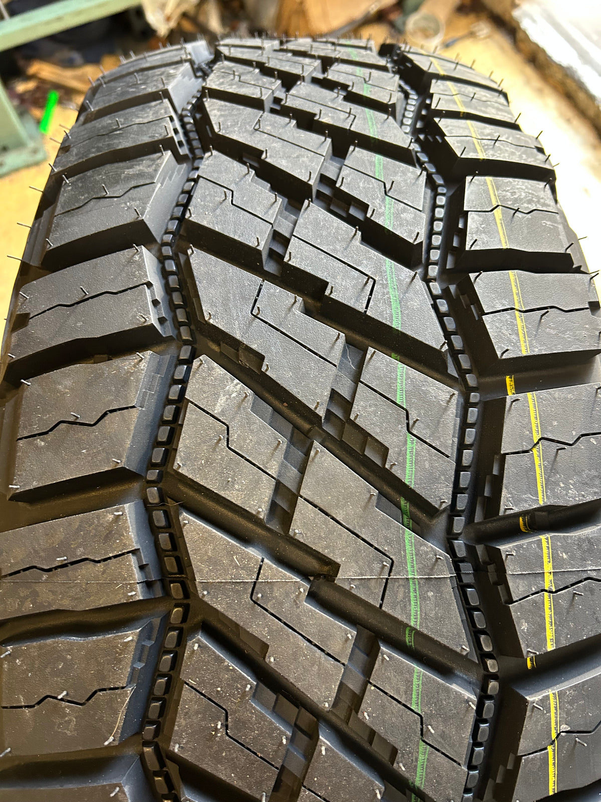 4 MILESTAR PATAGONIA X/T BSW P 275 65 18 116T RUGGED TERRAIN TIRE 24531011