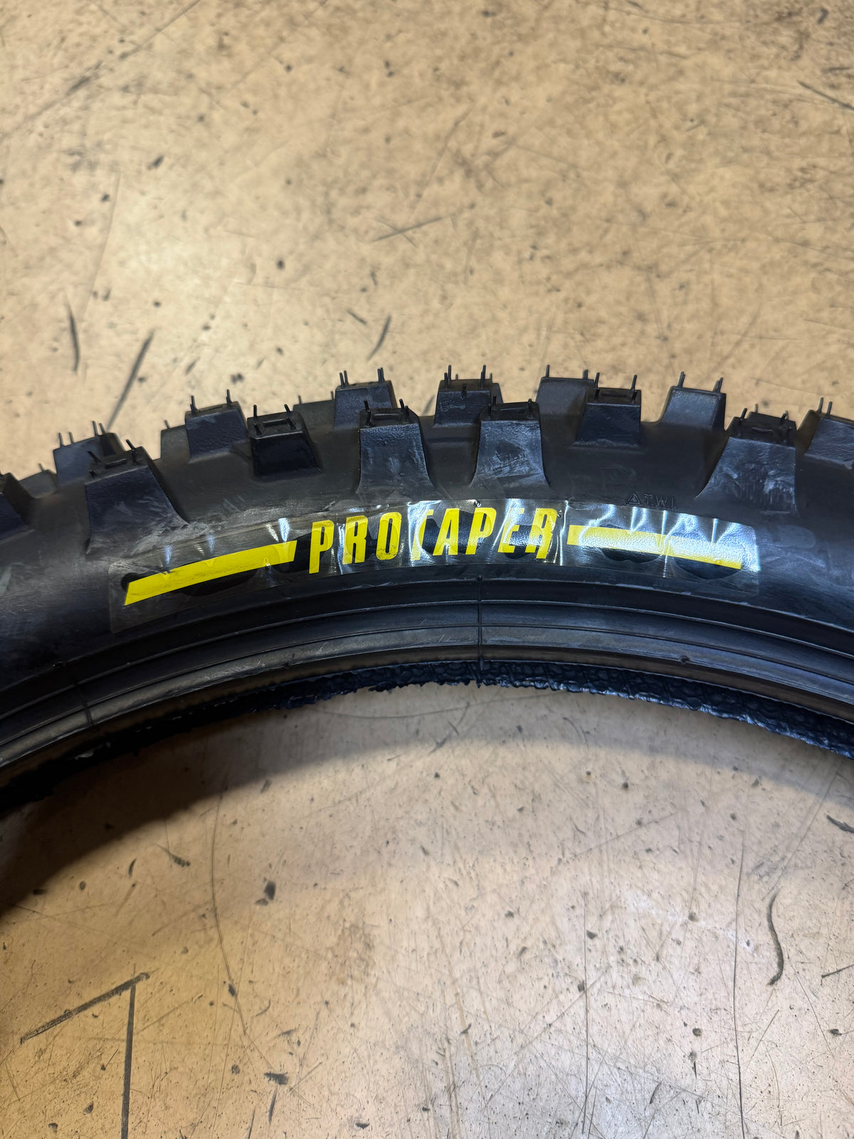 PROTAPER MXT 04 BSW  80 100 21 51M FRONT MOTORCYCLE TIRE 023300
