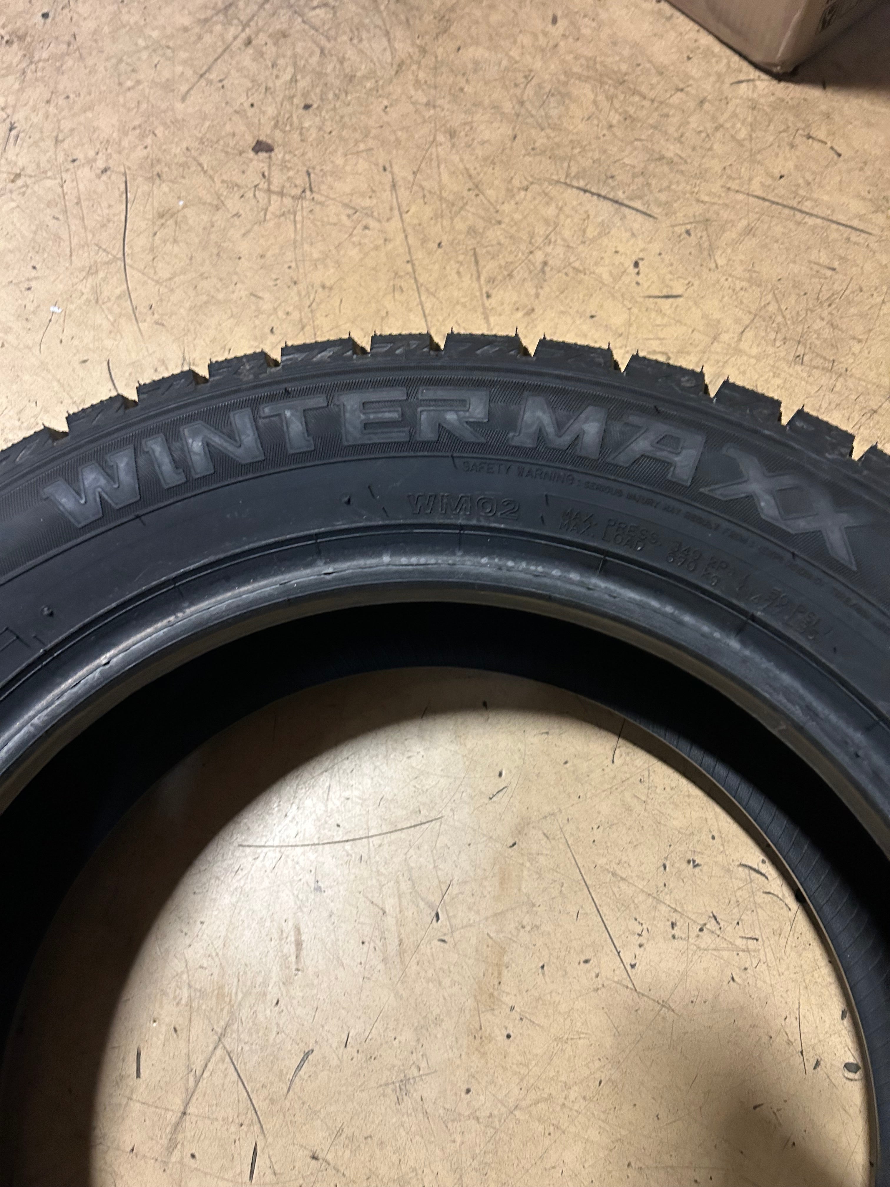 DUNLOP WINTER MAXX 2 BSW P 205 55 16 94T XL WINTER TIRE 266016621